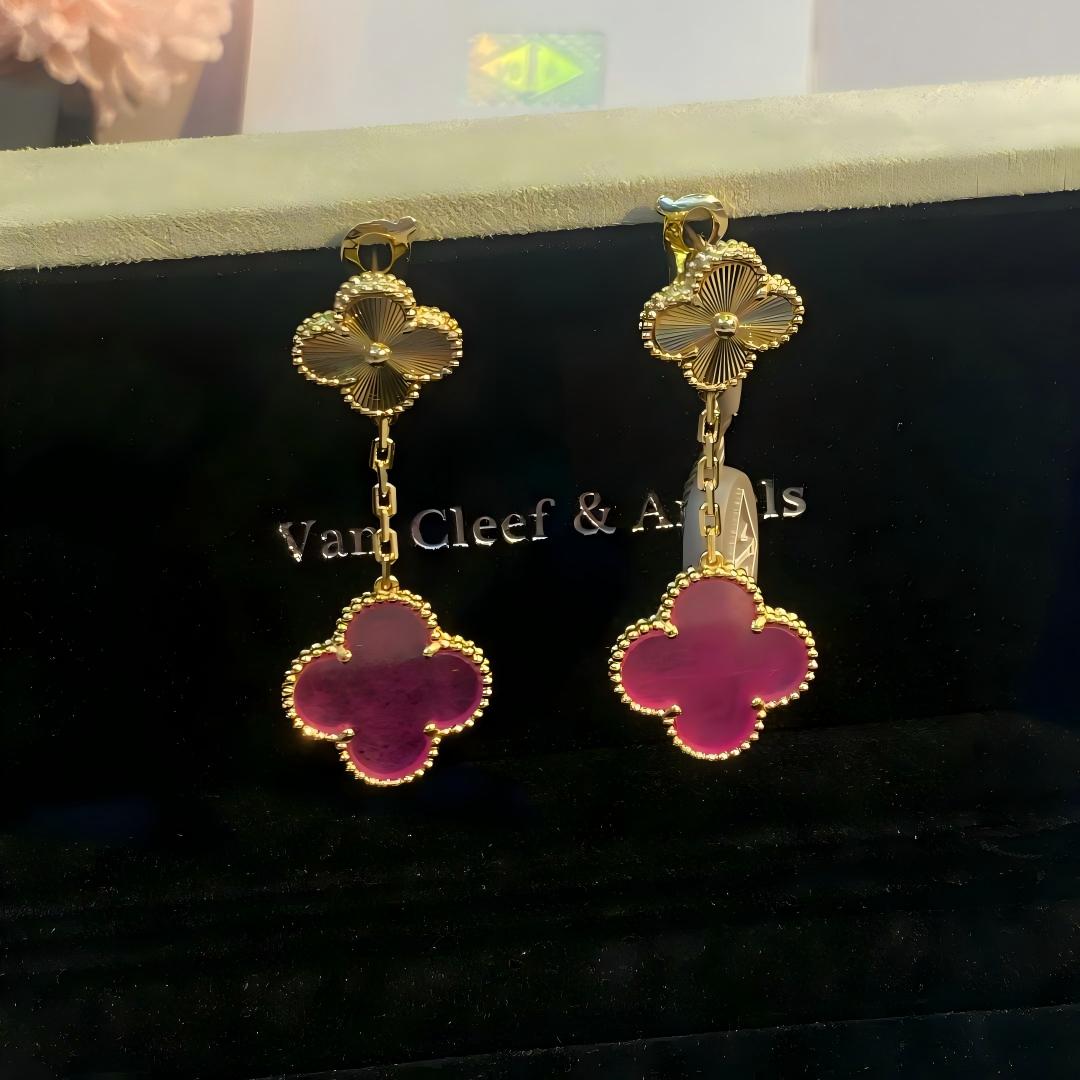 [Limara]NEW CLOVER 2 MOTIF PINK ENAMEL EARRINGS