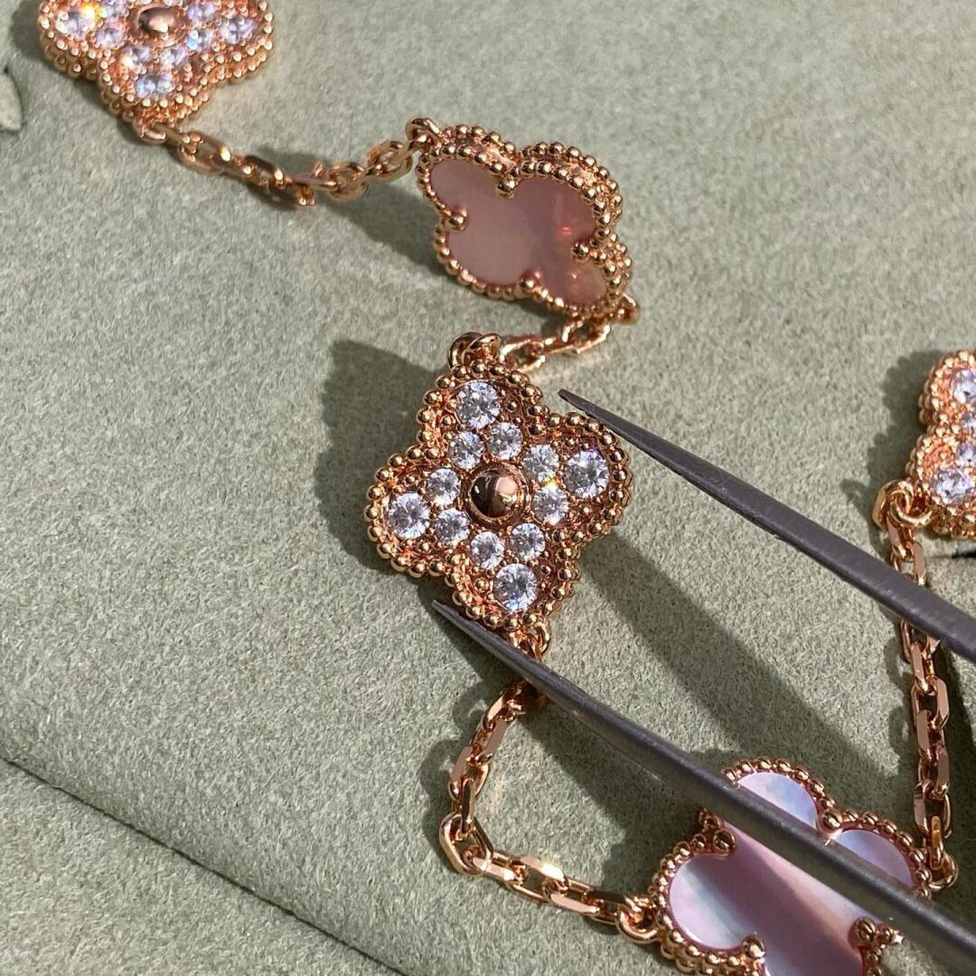 [Limara]CLOVER 10 MOTIFS DIAMOND PINK MOP NECKLACE