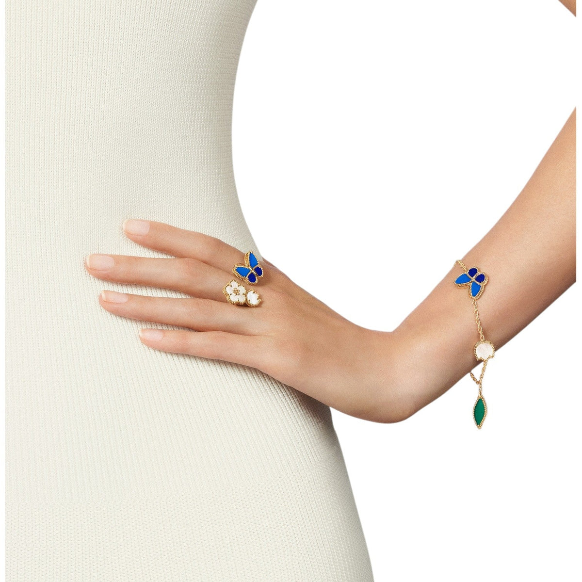 [Limara]SPRING ENCHANTMENT BUTTERFLY & FLORAL CHARM BRACELET