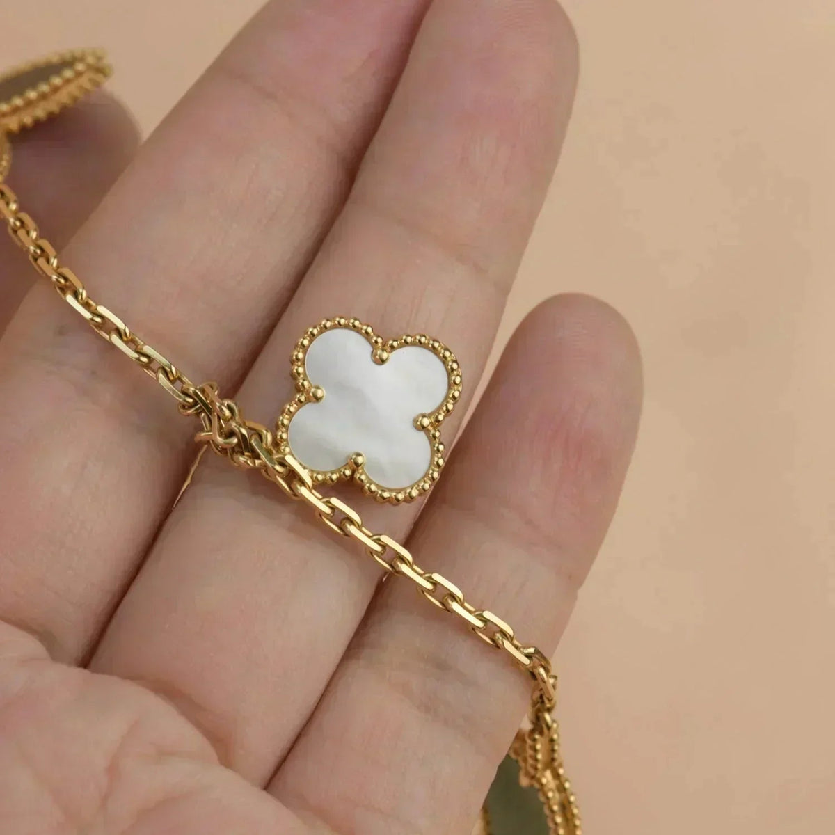 [Limara]LUCKY NATURE MULTI-CHARM BRACELET