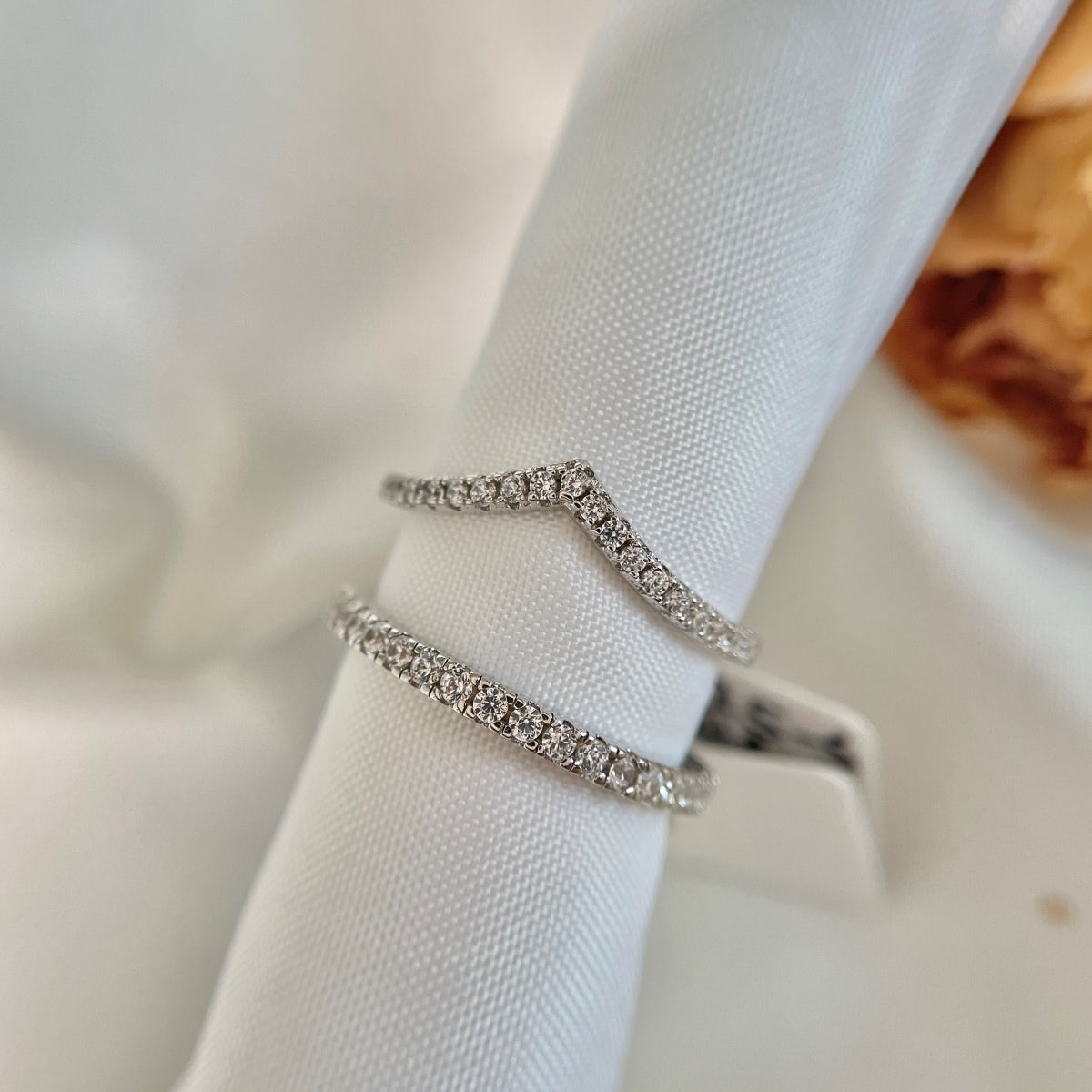 [Limara]Elaborate Tennis Band Ring