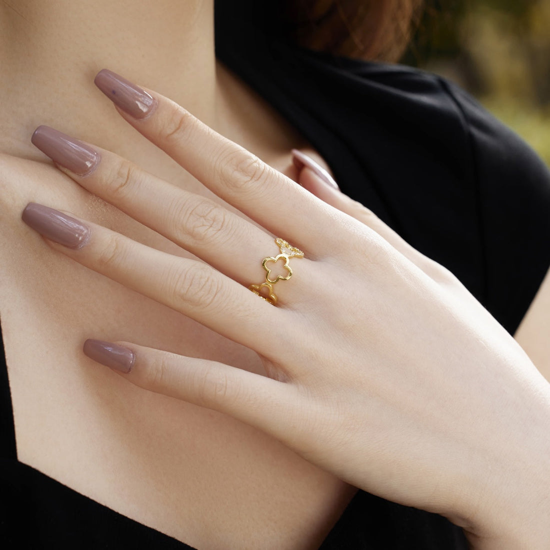 [Limara]Hollow Design Four-Leaf Clover Flower Shape Ring