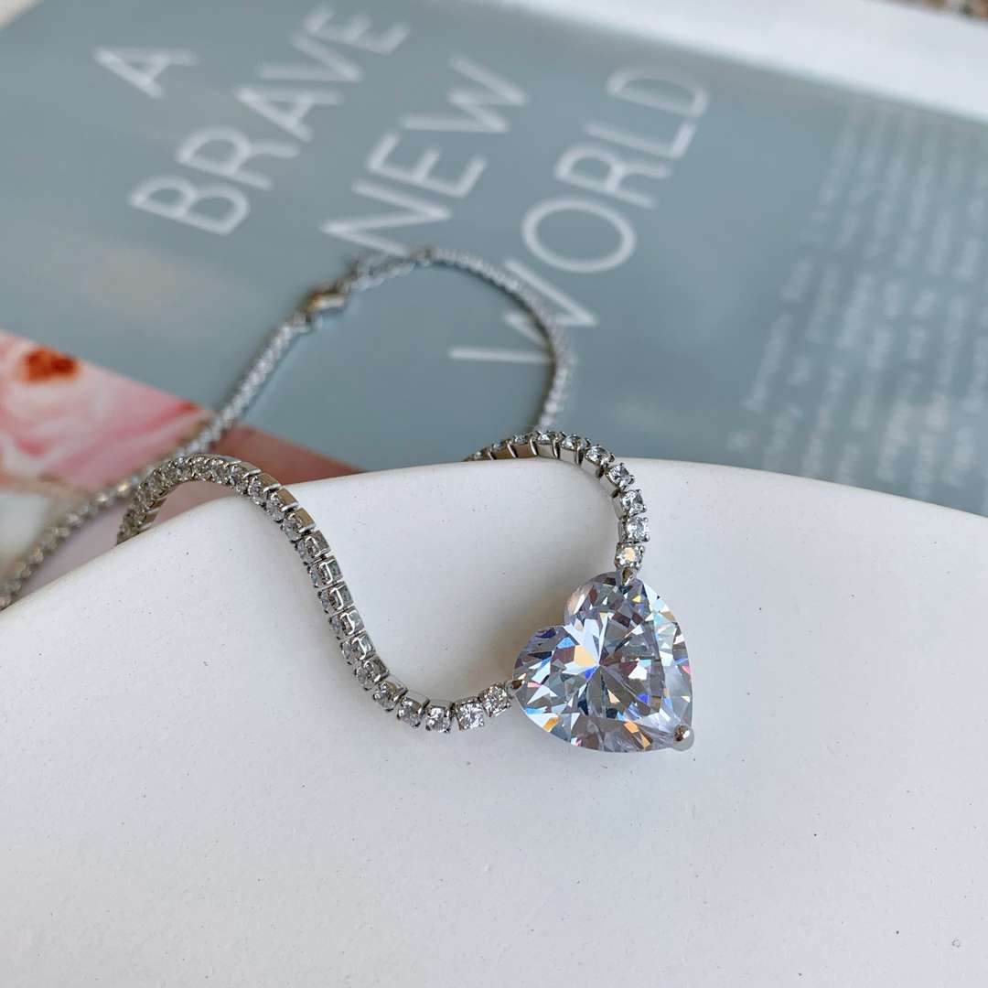 [Limara]8.0 Carat Versatile Colorful Sweet Heart-Shaped Tennis Necklace