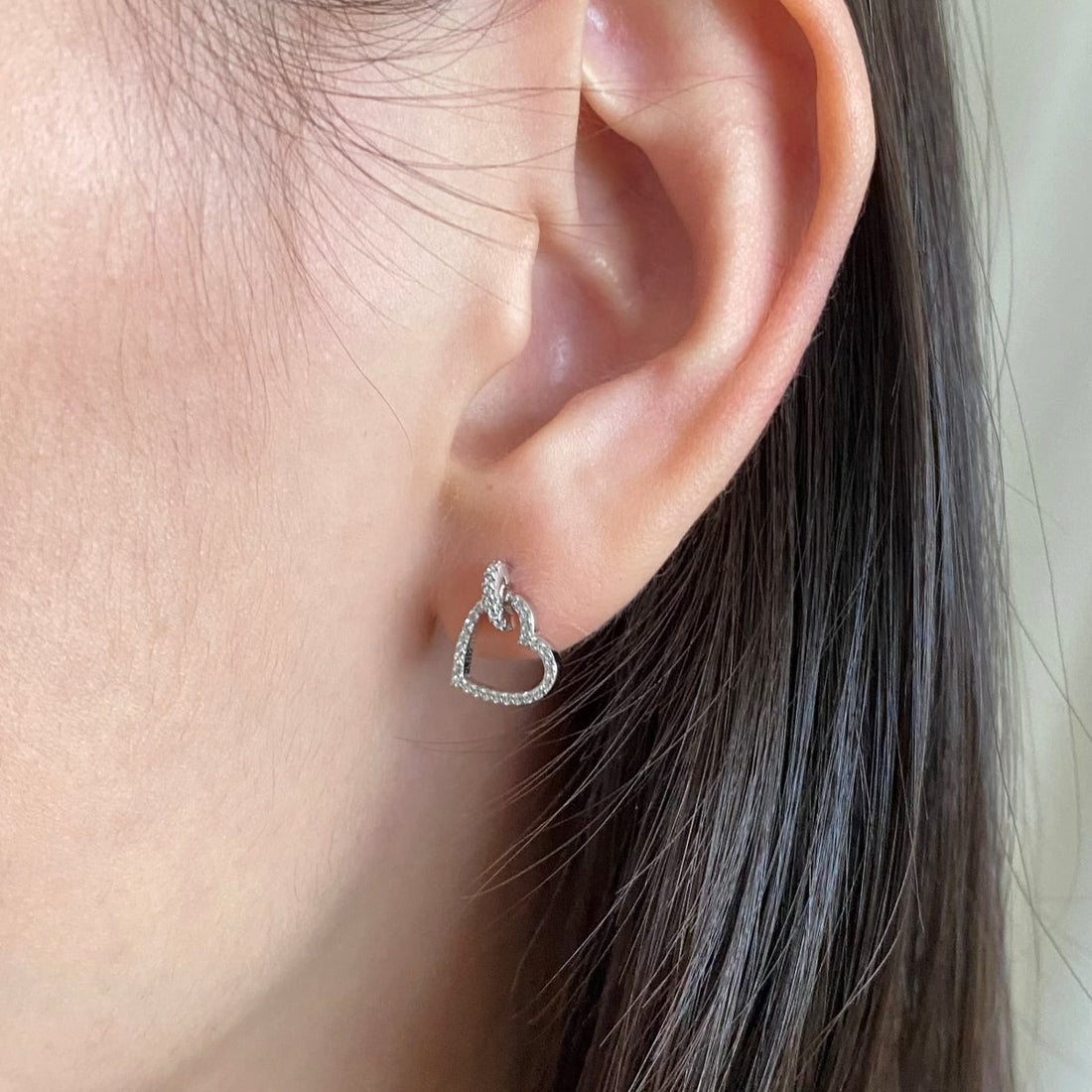 [Limara]Dainty Heart Shape Earrings