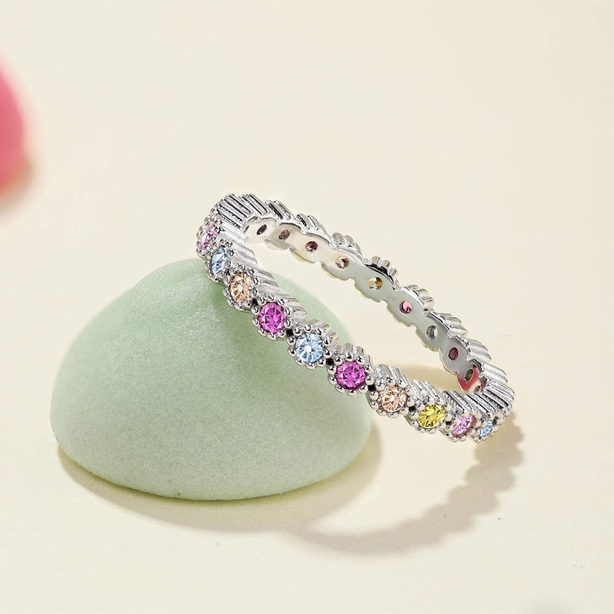 [Limara]Unique Scintillating Round Cut Daily Ring