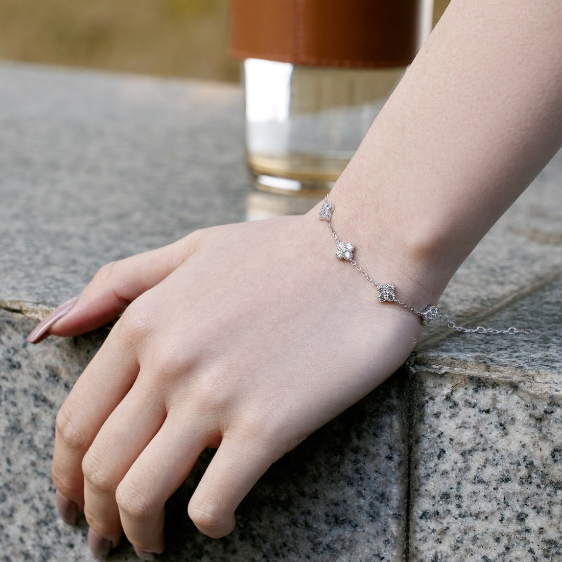 [Limara]Four-Leaf Clover Hollow Butterfly Bracelet