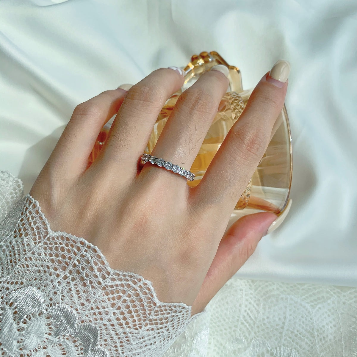 [Limara]Sparkling Round Cut Tennis Ring