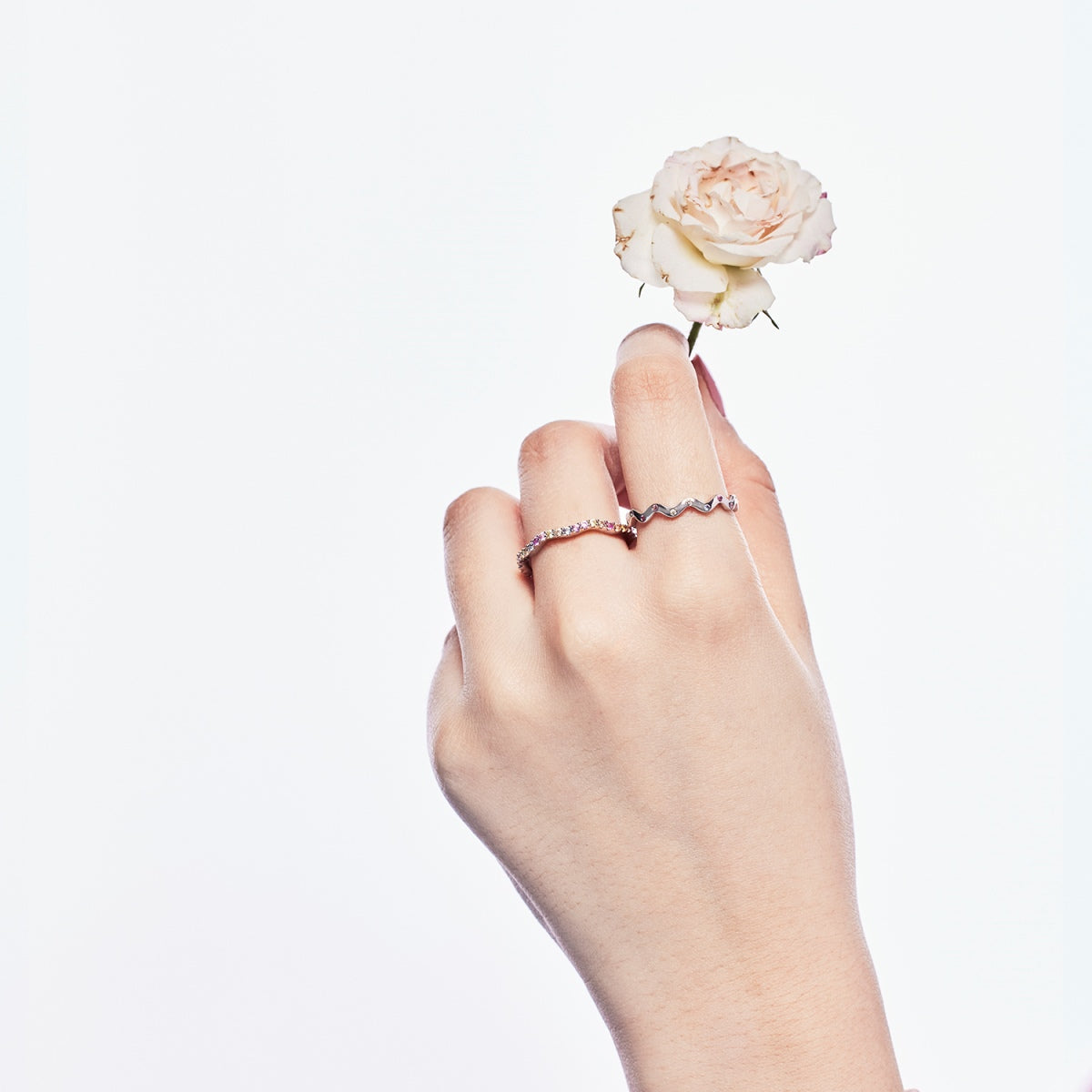 [Limara]Ornate Vibrant Round Cut Daily Ring