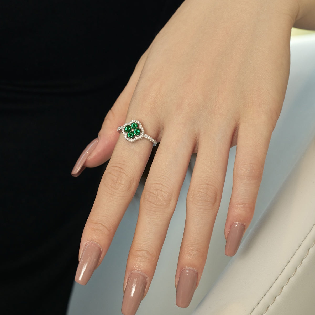 [Limara]Four Leaf Clover Flower Design Ring