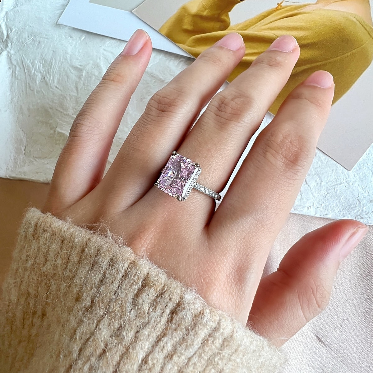 [Limara]4.0 Carat Luxurious Engagement Ring