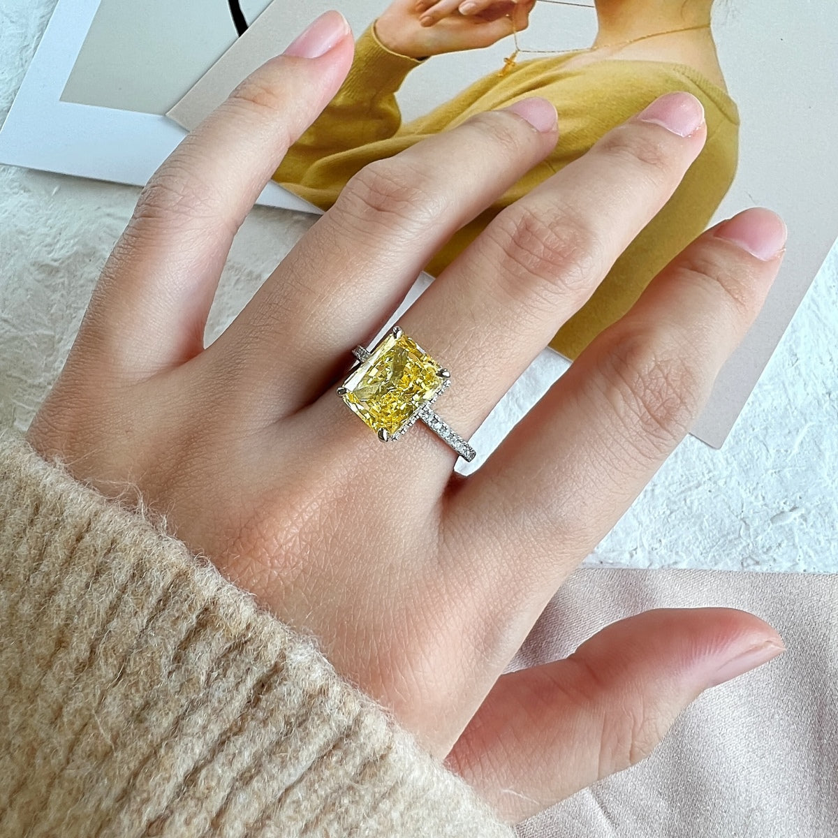 [Limara]4.0 Carat Luxurious Engagement Ring