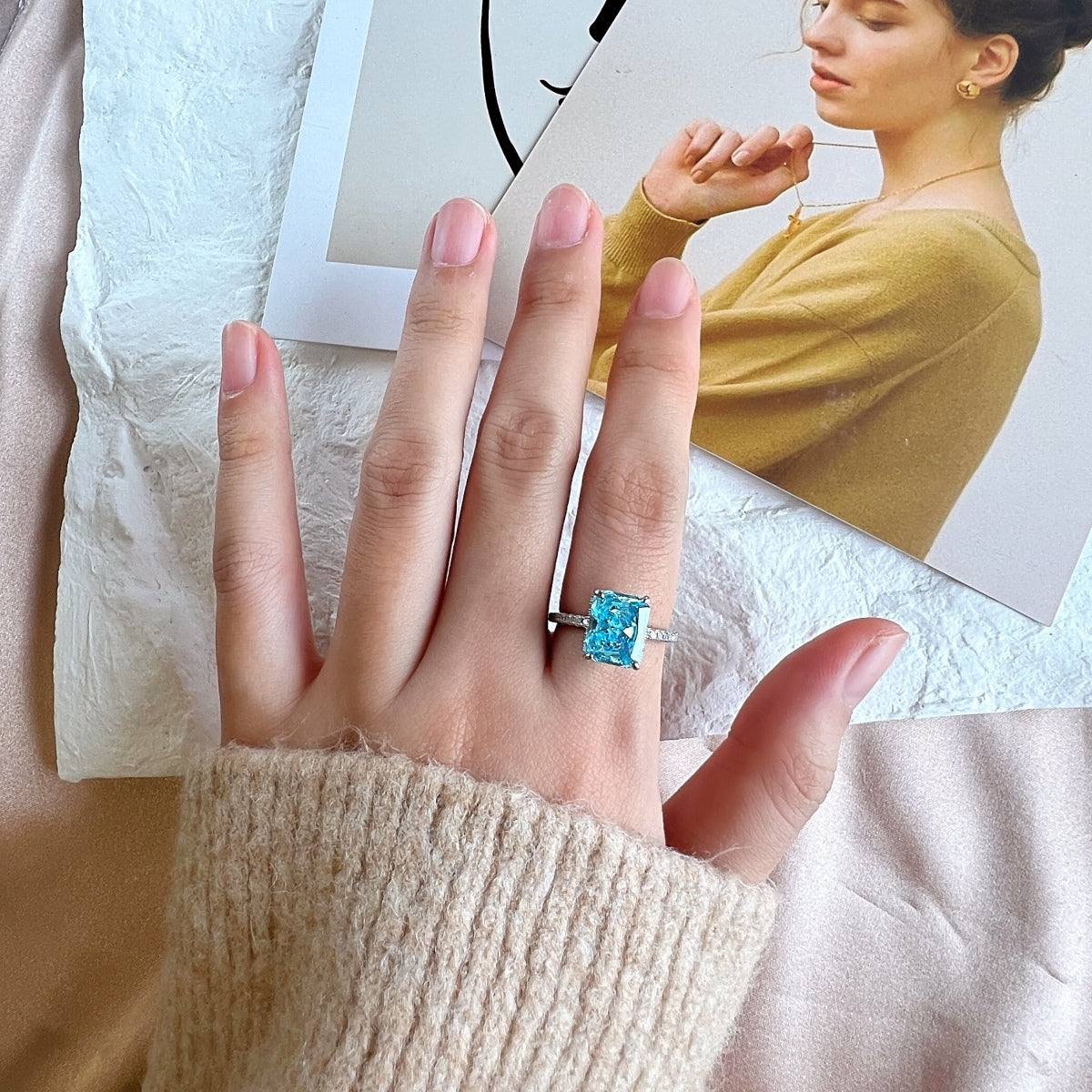 [Limara]4.0 Carat Luxurious Engagement Ring