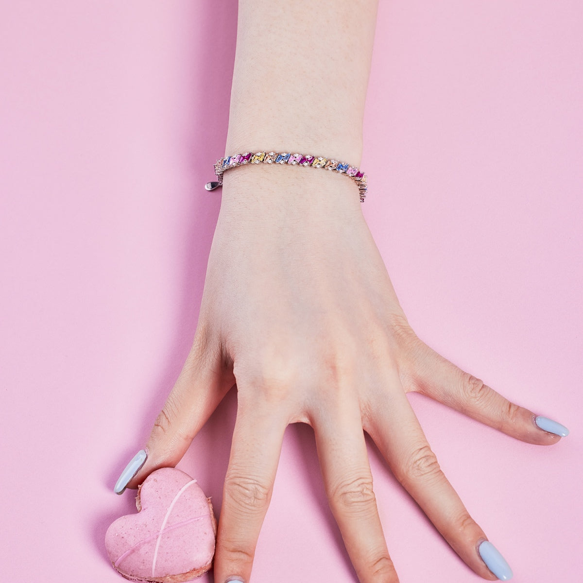 [Limara]Ornate Sparkling Multi Cut Party Bracelet