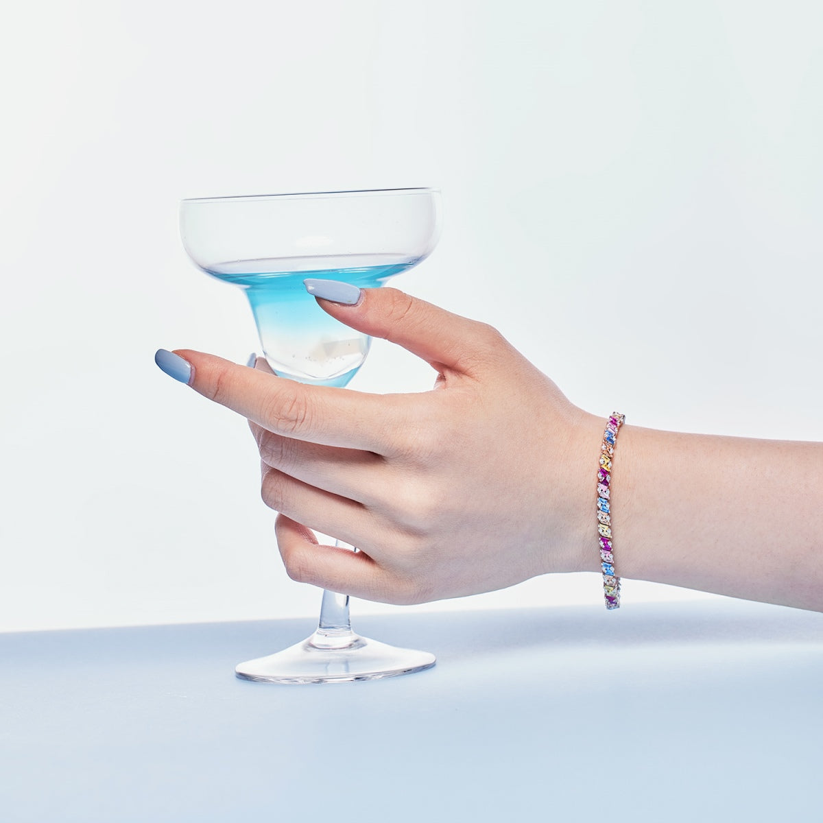 [Limara]Ornate Sparkling Multi Cut Party Bracelet