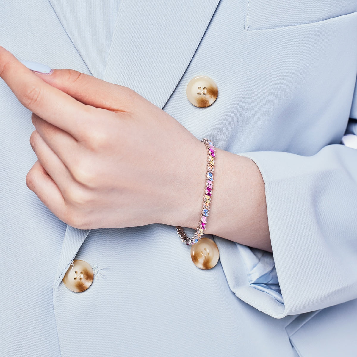 [Limara]Ornate Sparkling Multi Cut Party Bracelet