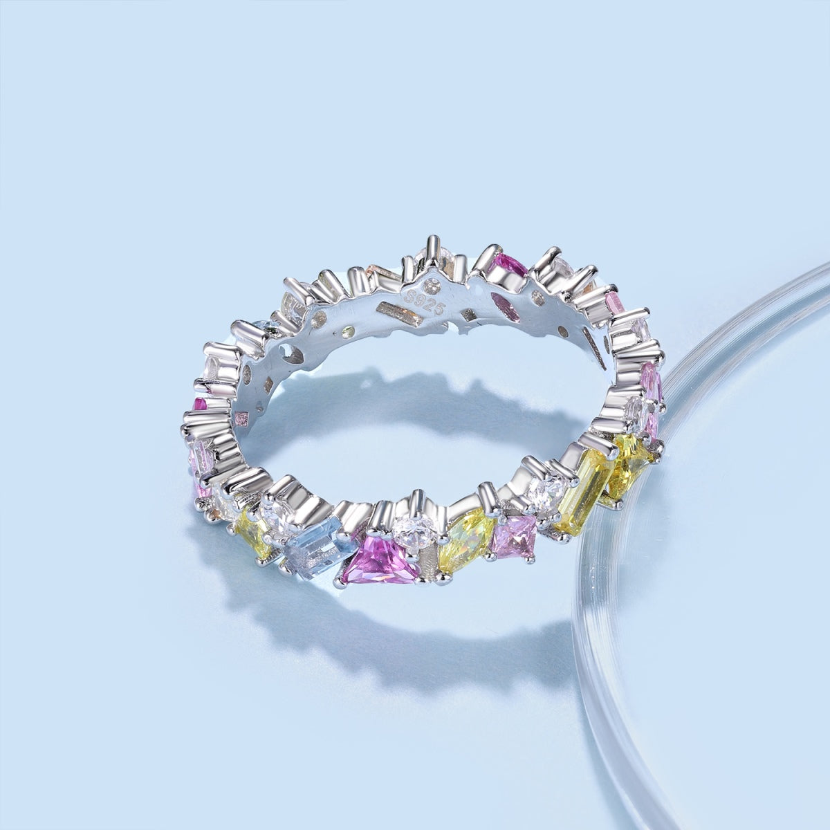 [Limara]Dazzling Polychromatic Multi cut Daily Ring