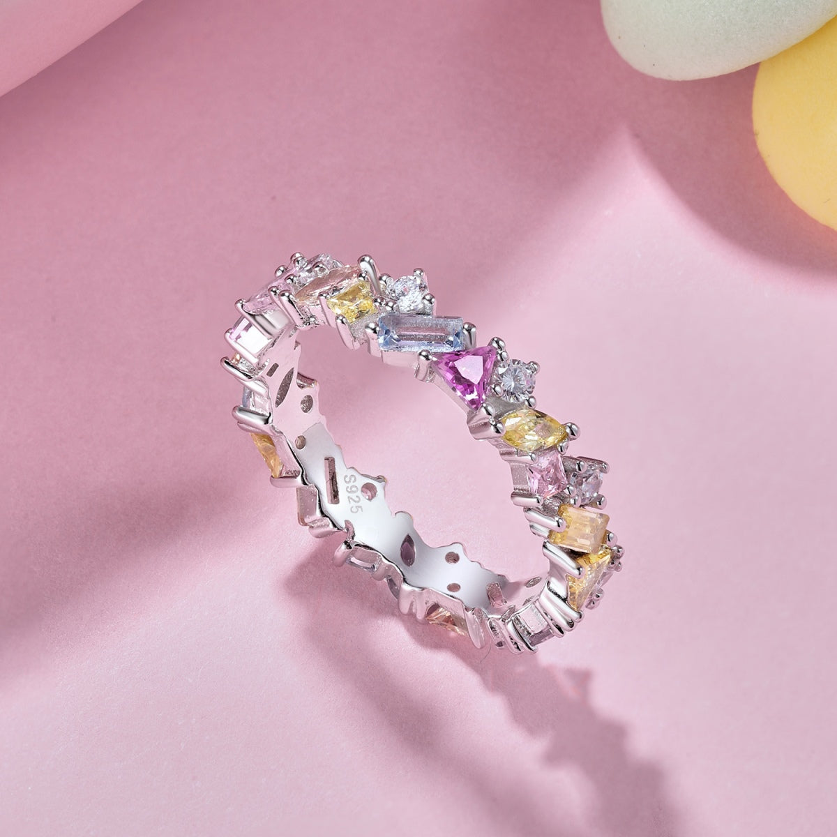 [Limara]Dazzling Polychromatic Multi cut Daily Ring