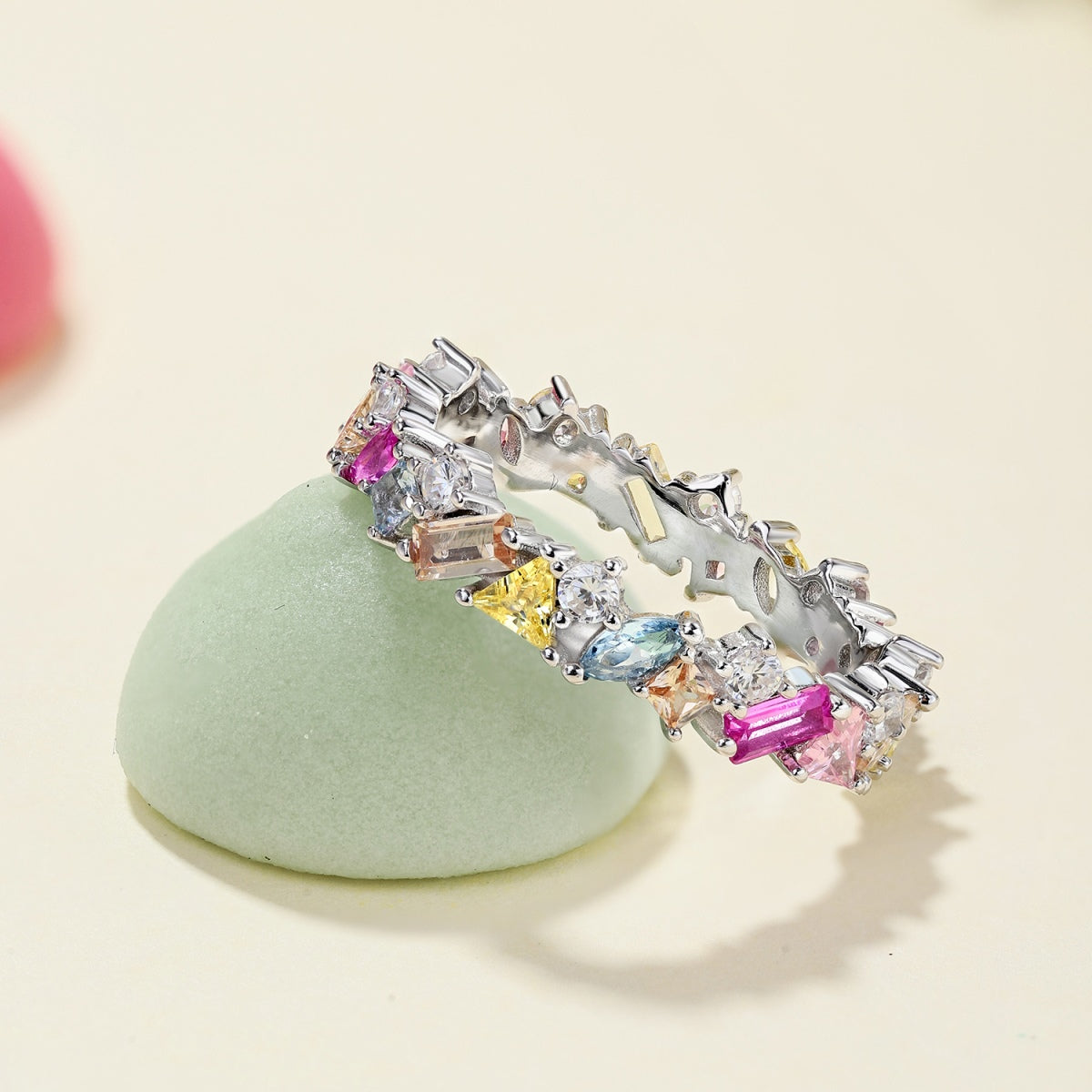 [Limara]Dazzling Polychromatic Multi cut Daily Ring