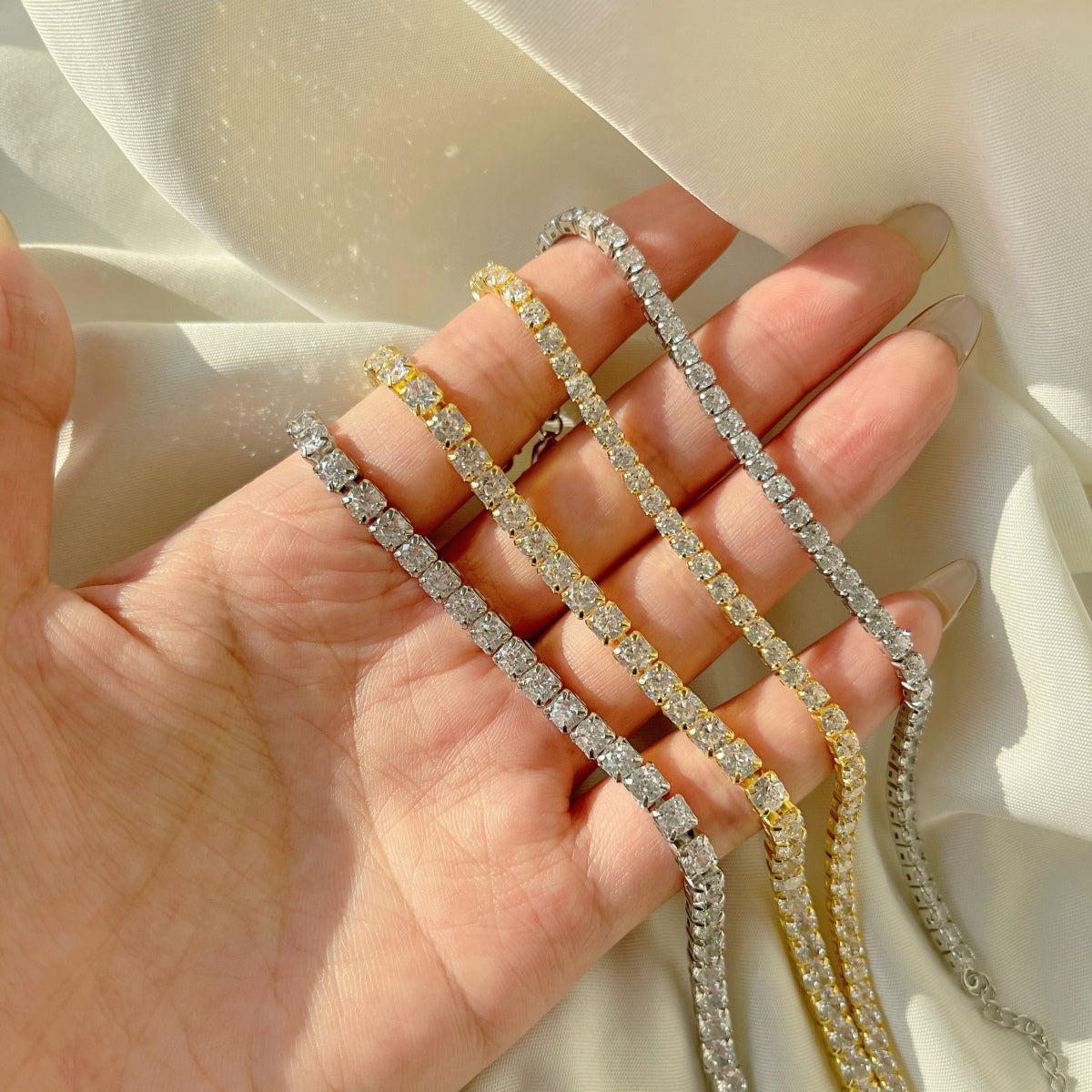[Limara]Sparkling Radiant Princess Cut Tennis Bracelet