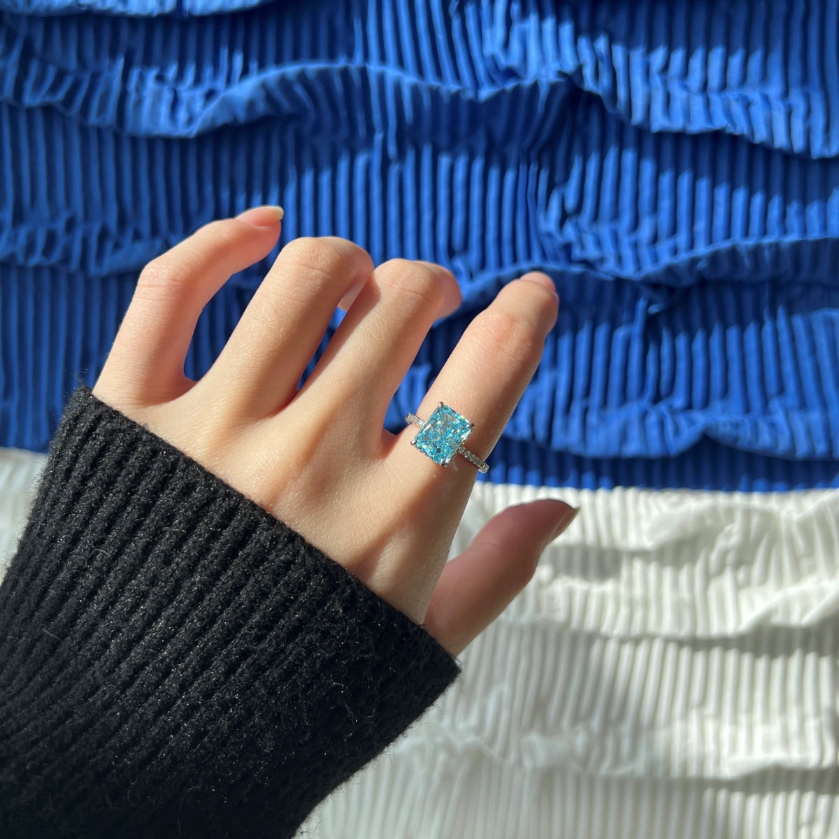 [Limara]4.0 Carat Luxurious Engagement Ring