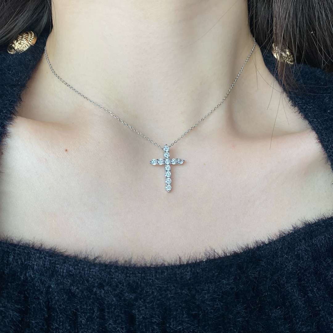 [Limara]Unique Cross Shape Necklace