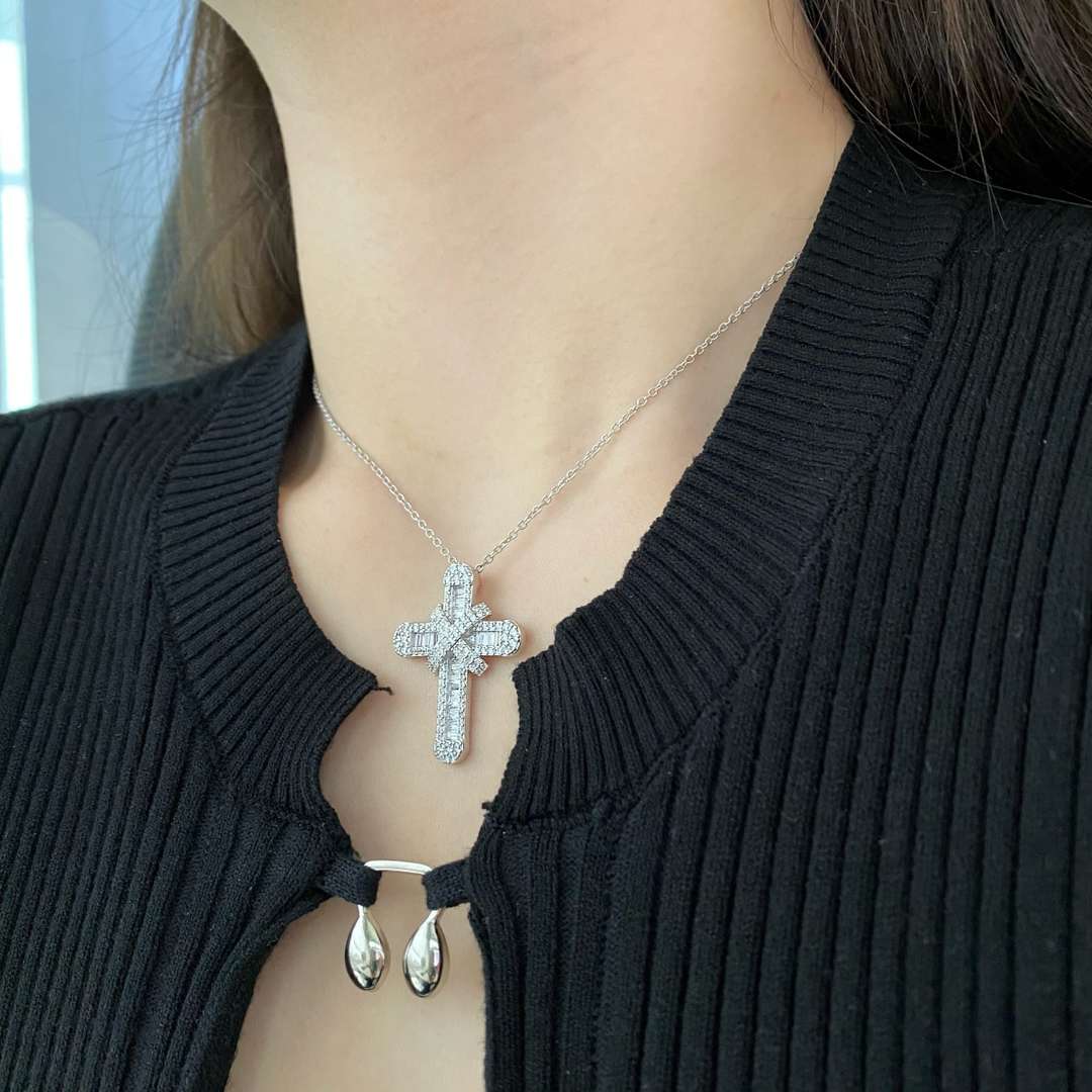 [Limara]Gypsophila With Dimonds Necklace