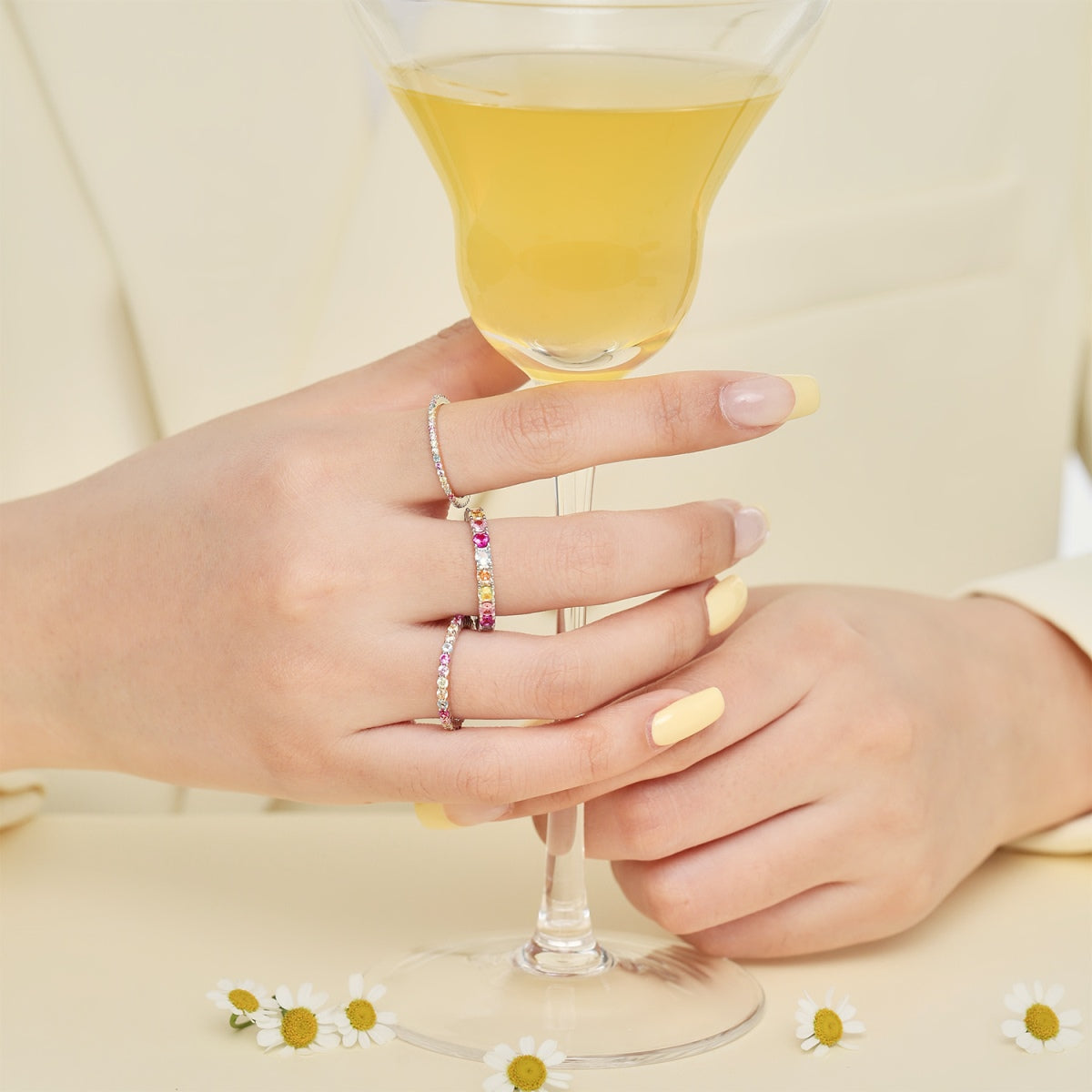 [Limara]Ornate Colorful Round Cut Tennis Ring