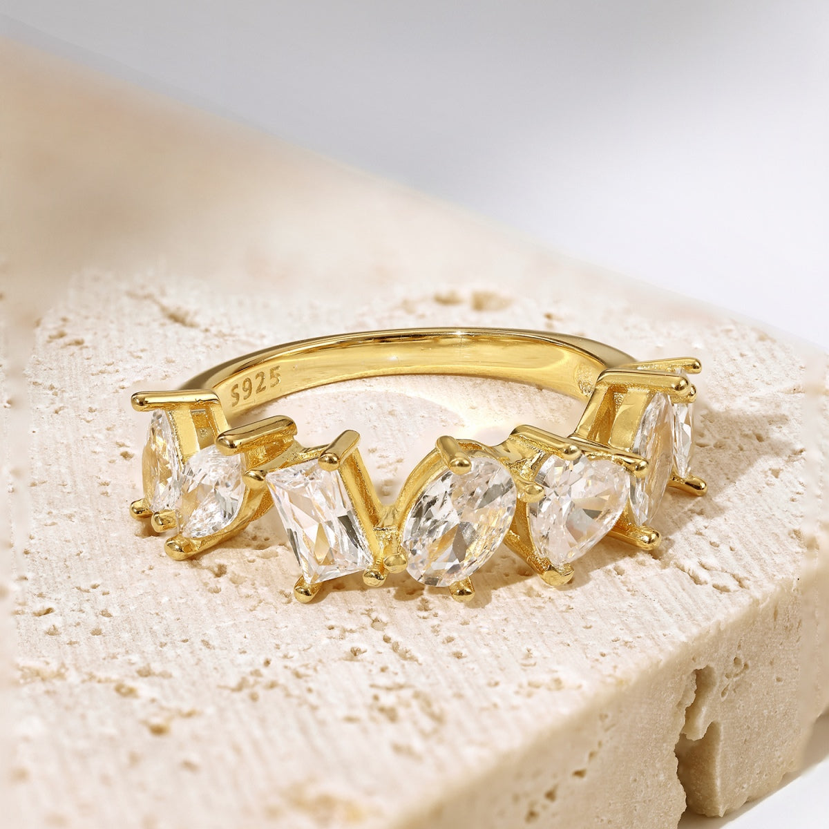 [Limara]Delicate Multi Cut Ring