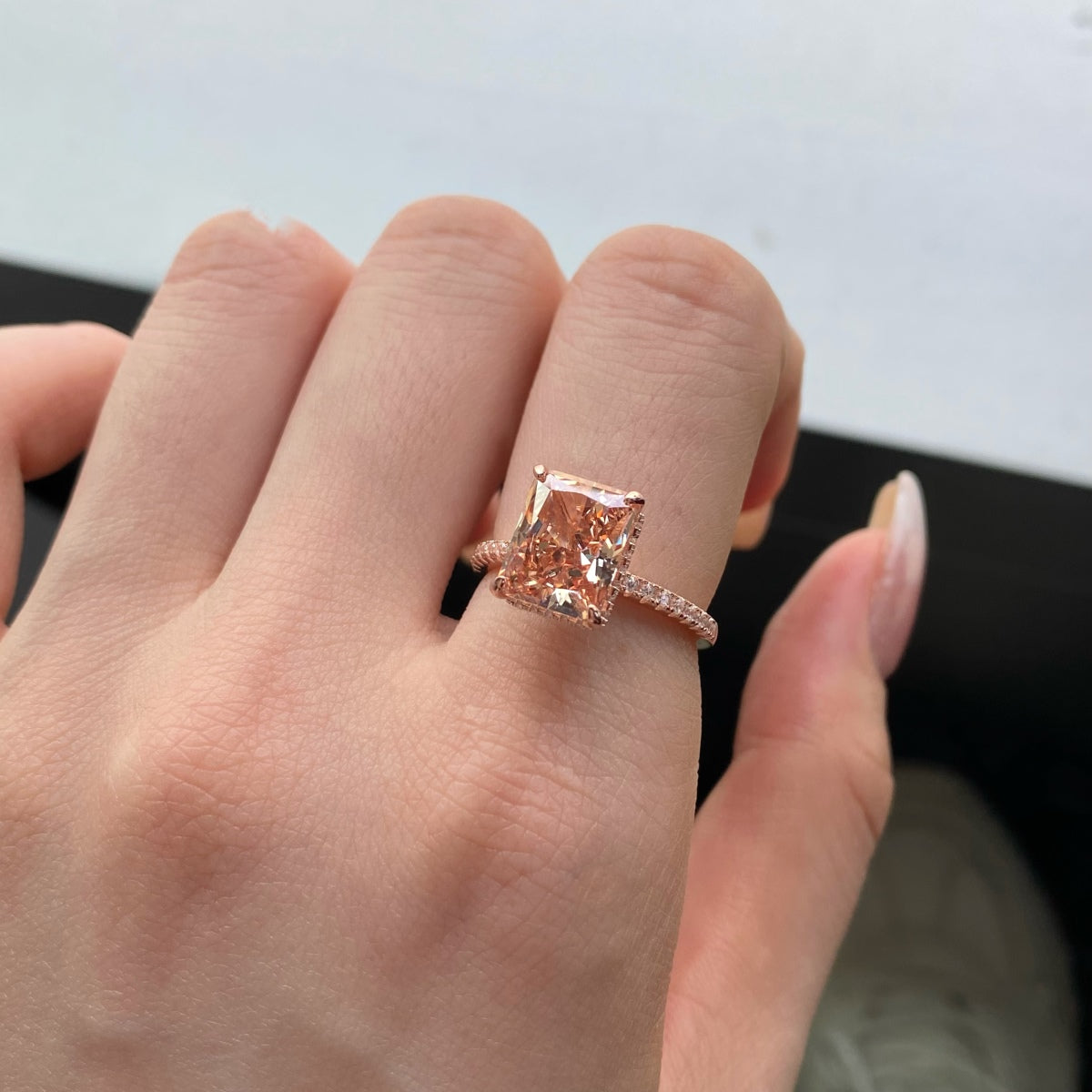 [Limara]4.0 Carat Luxurious Engagement Ring