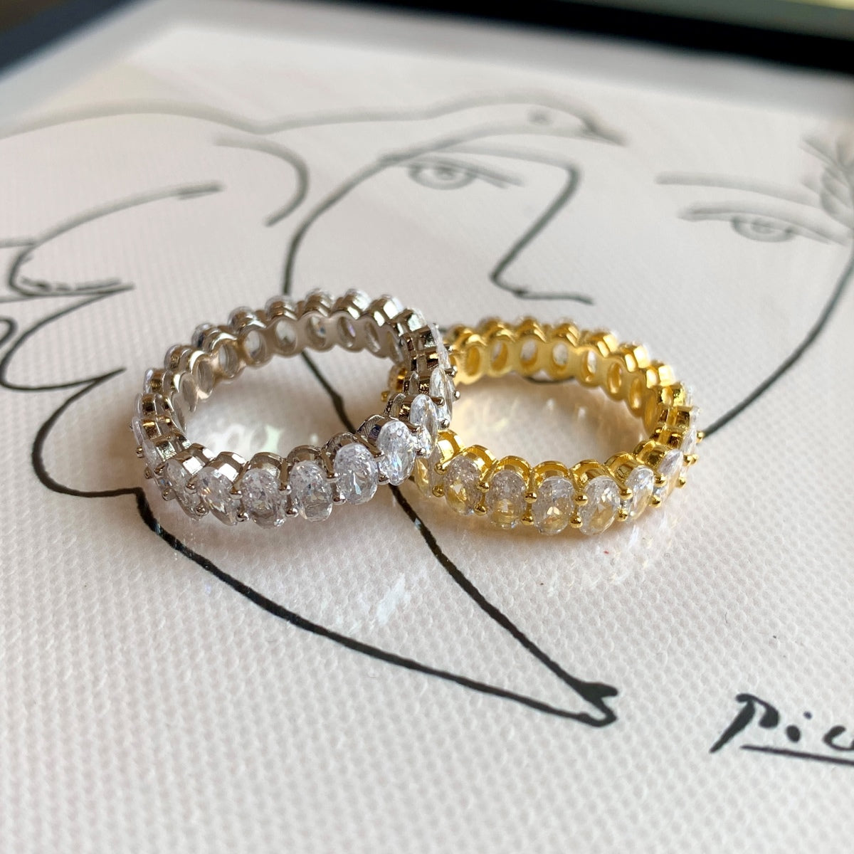 [Limara]Ornate Oval Cut Tennis Ring