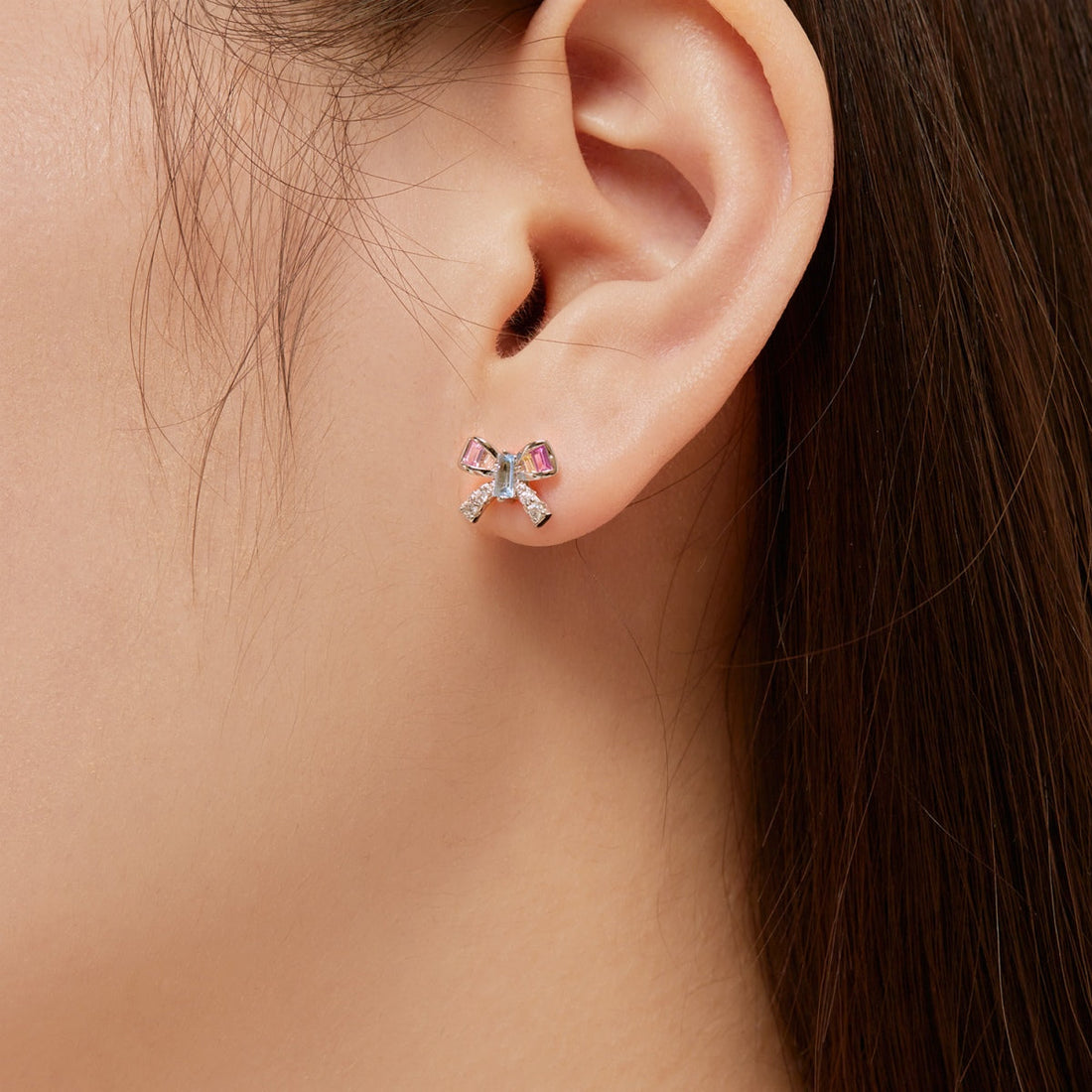 [Limara]Ornate Butterfly Shape Daily Earrings