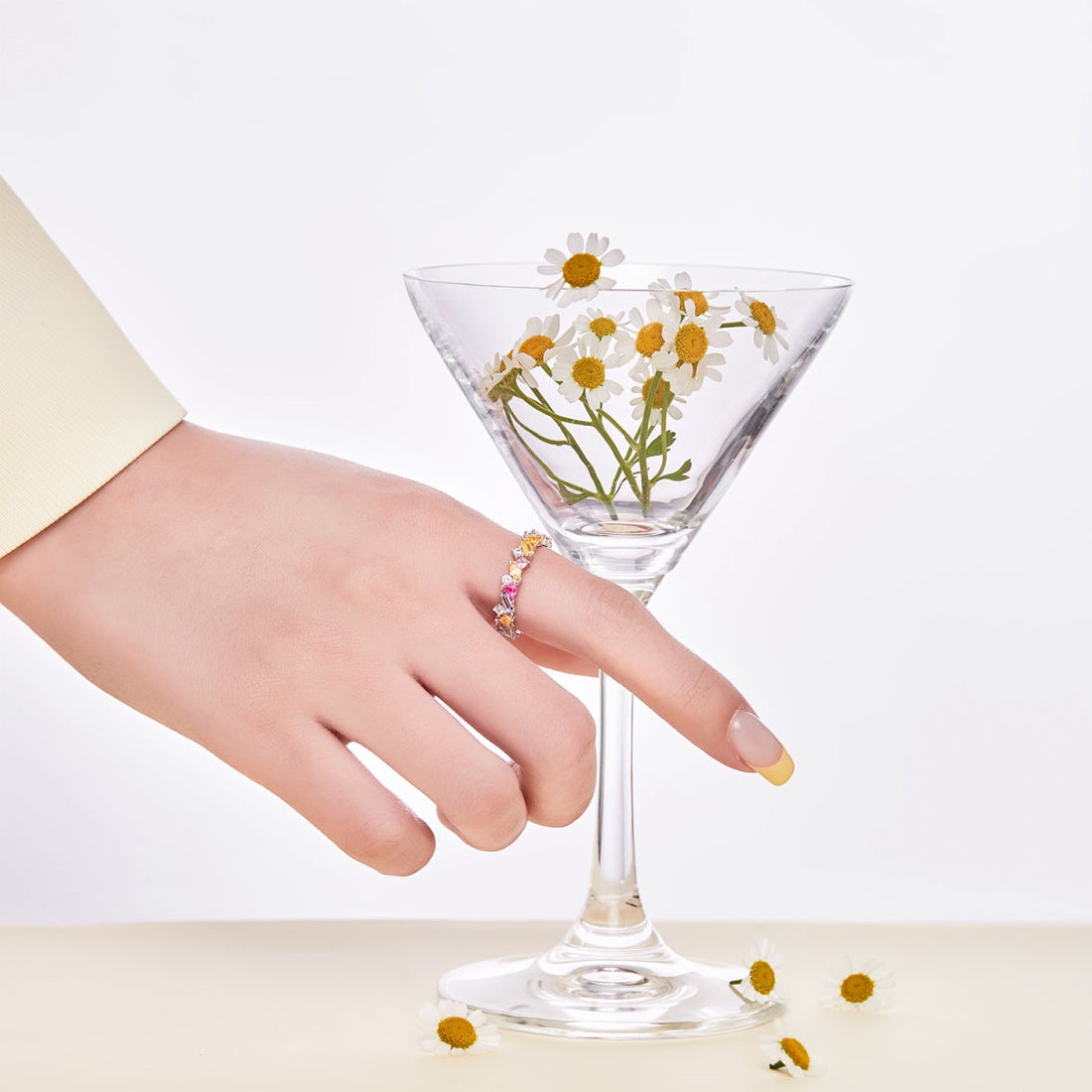 [Limara]Dazzling Polychromatic Multi cut Daily Ring