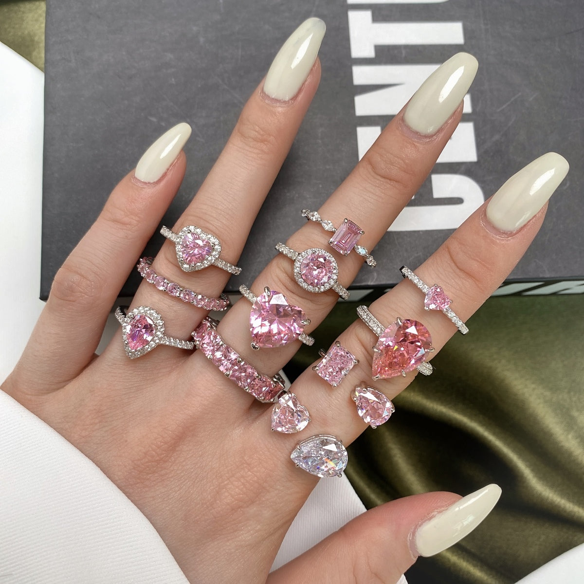 [Limara]0.5 Carat CaratEternity Charming Heart Shape Lover Ring
