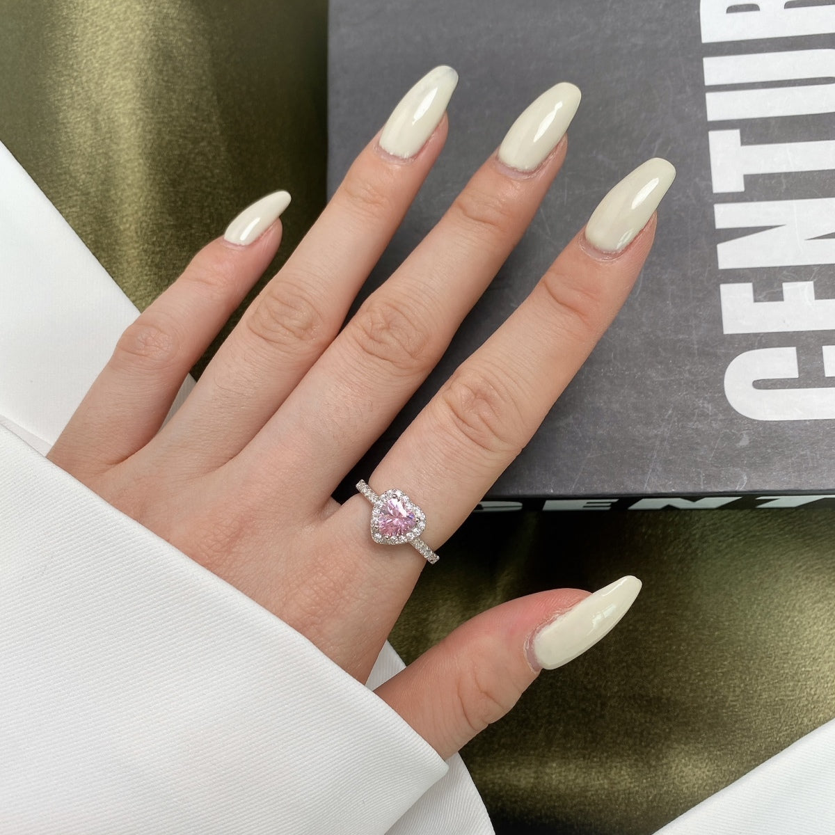 [Limara]Eternity Splashy Romantic Heart Shape Lover Ring
