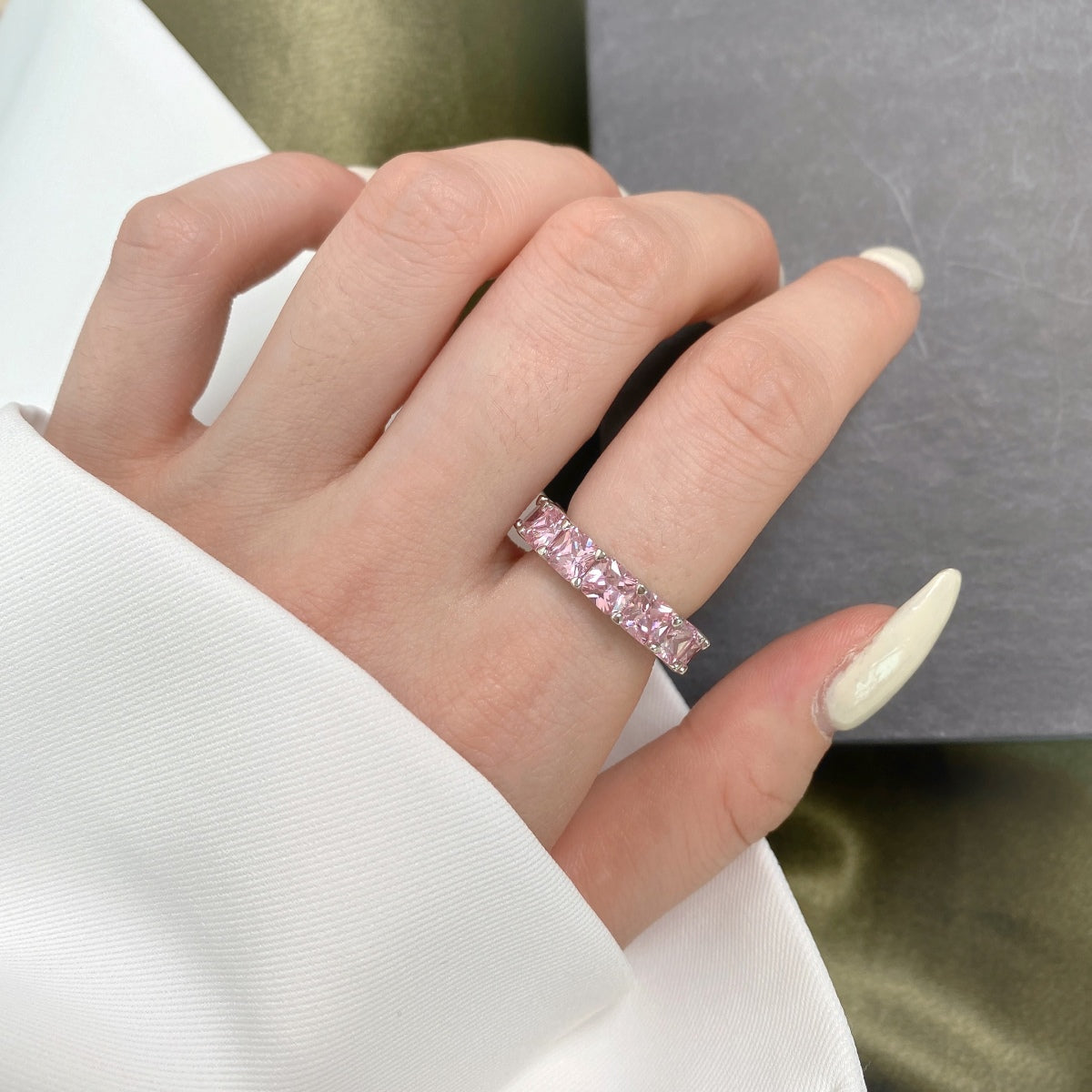 [Limara]Elegant Princess Cut Tennis Ring