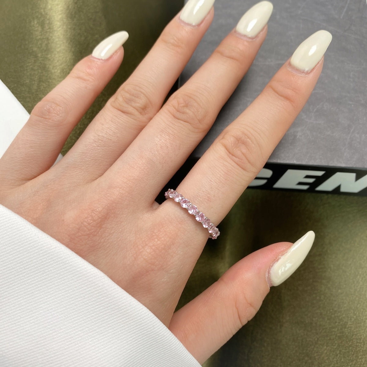 [Limara]Sparkling Round Cut Tennis Ring