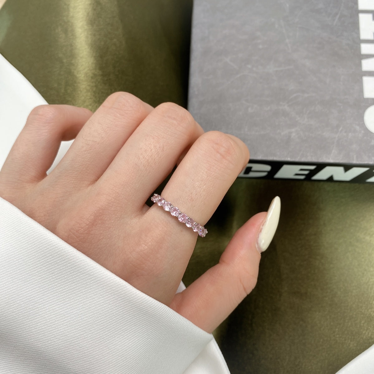[Limara]Sparkling Round Cut Tennis Ring