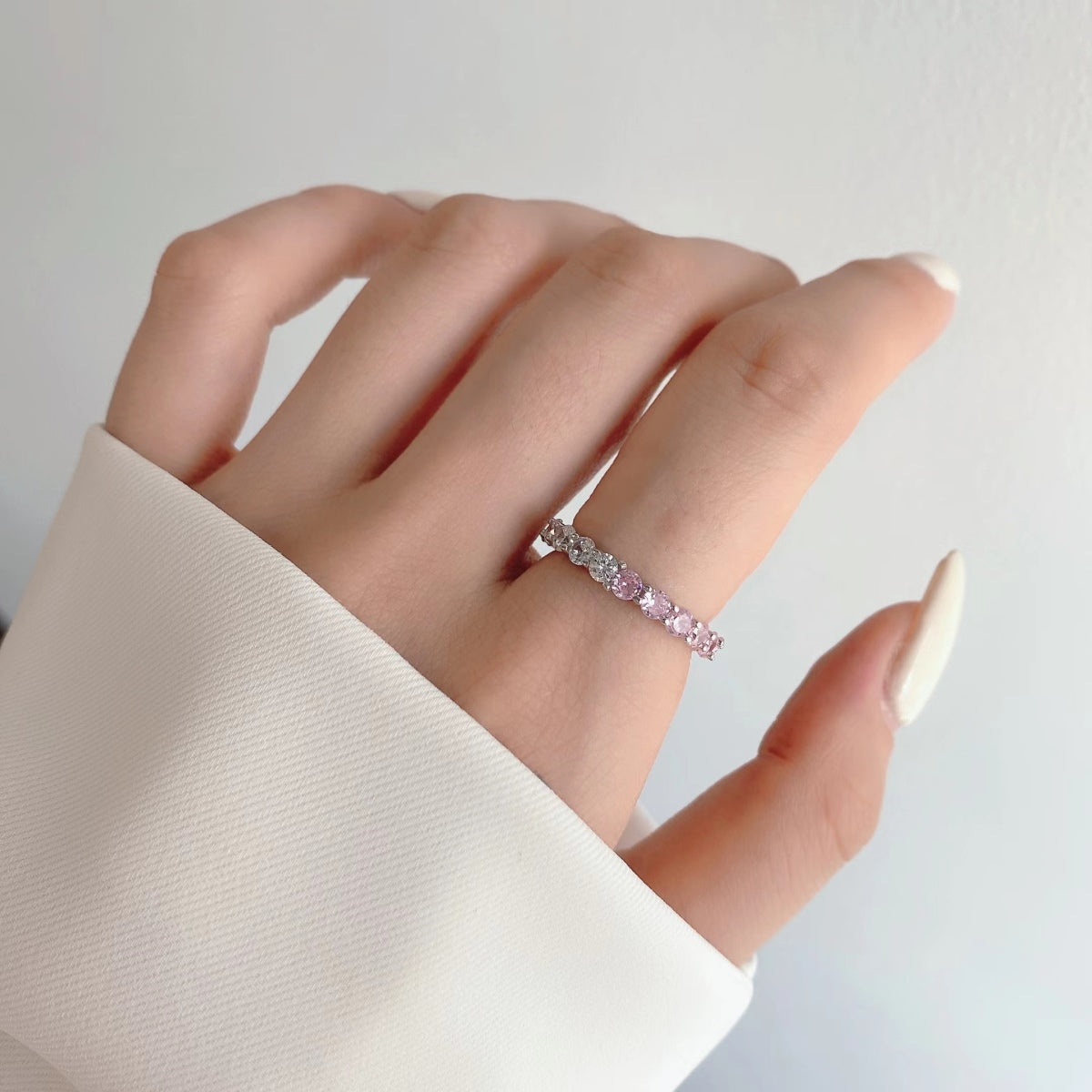 [Limara]Sparkling Round Cut Tennis Ring