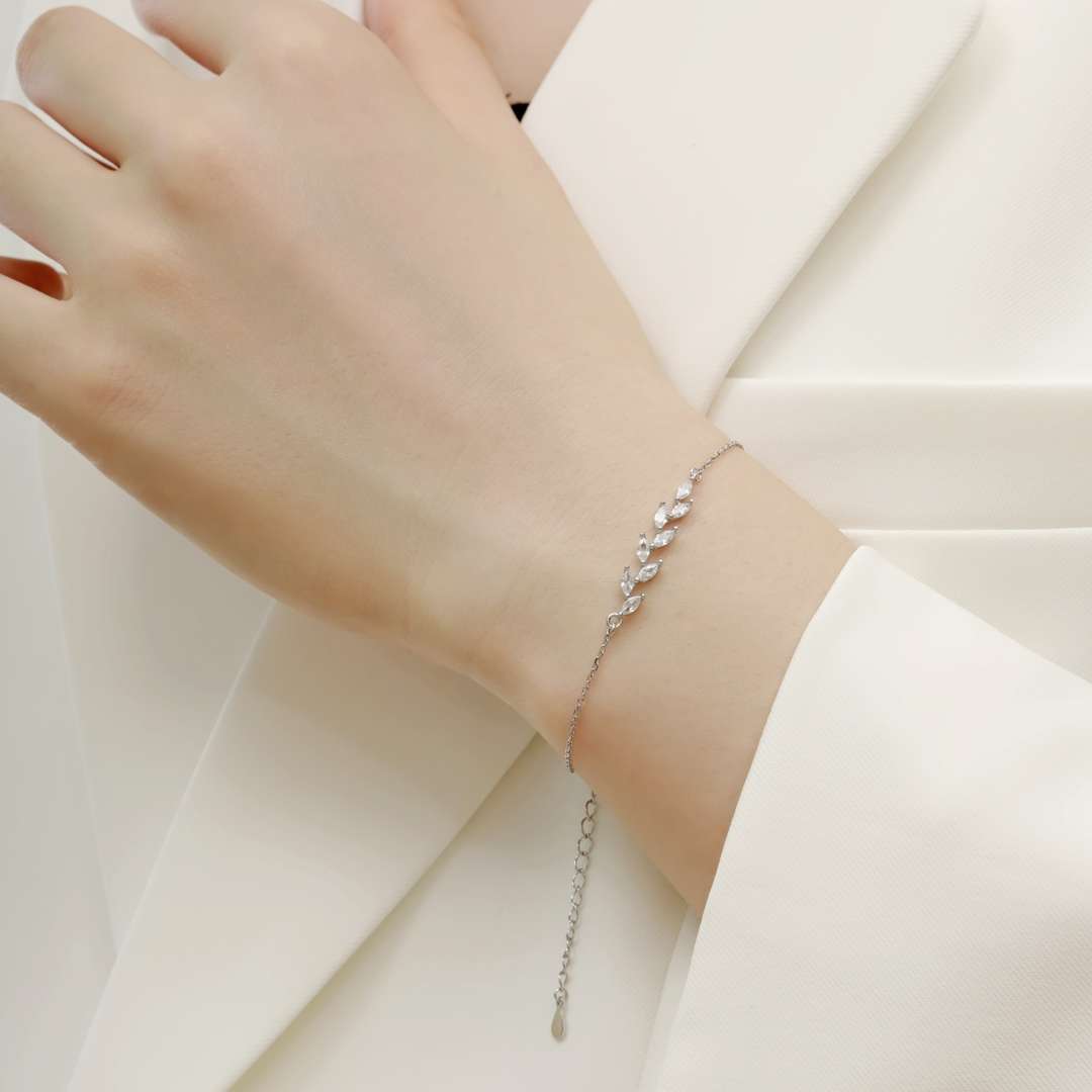[Limara]Elegant Wheat Leaves Shape Bracelet