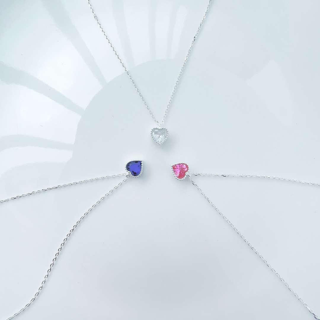 [Limara]Ornate Heart Shape Necklace