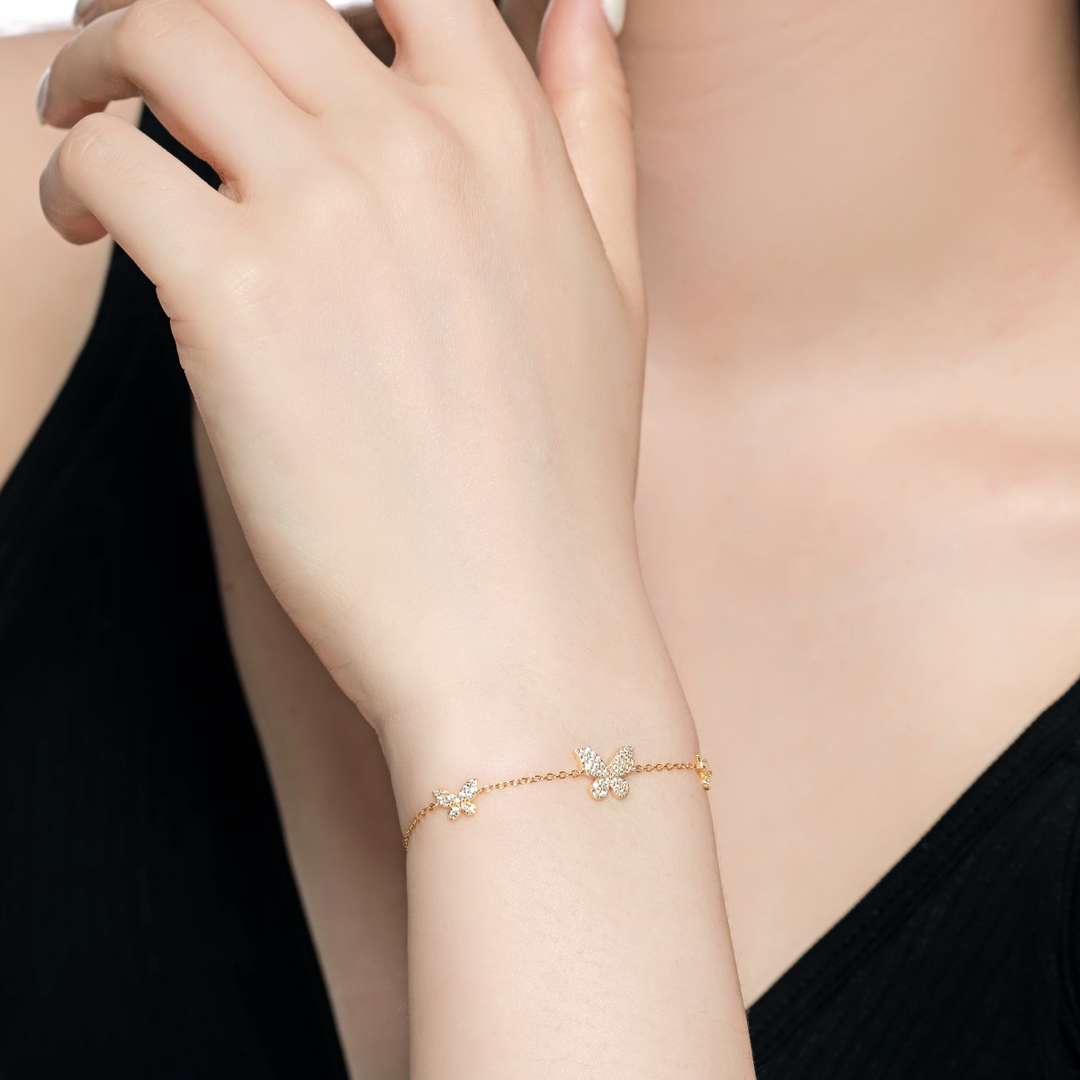 [Limara]Delicate Butterfly Pendant Bracelet