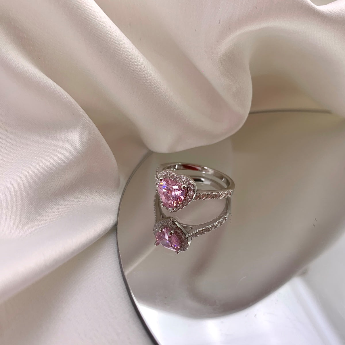 [Limara]Eternity Splashy Romantic Heart Shape Lover Ring