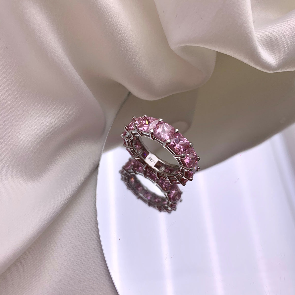 [Limara]Elegant Princess Cut Tennis Ring