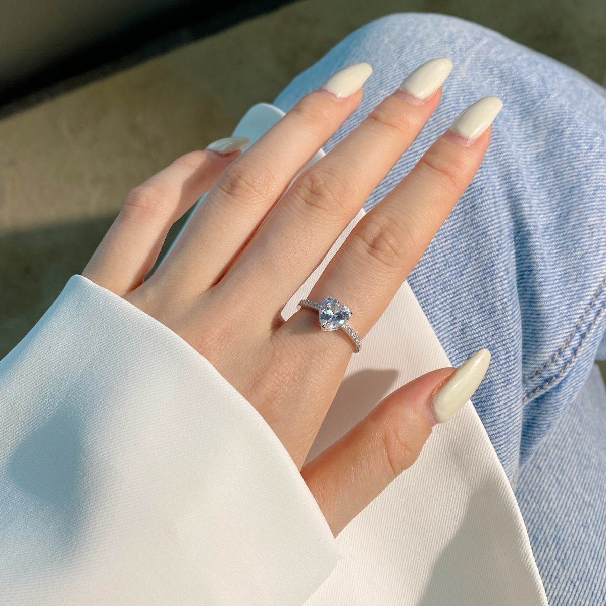 [Limara]2.0 Carat Dazzling Lustrous Heart Cut Lover Ring