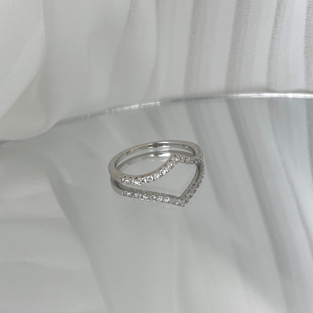 [Limara]Elaborate Tennis Band Ring