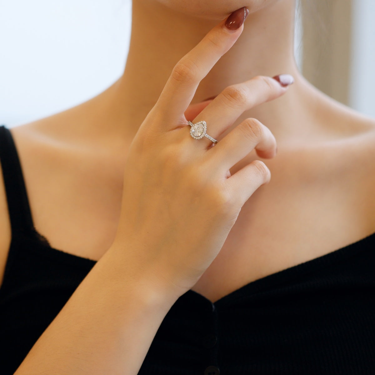 [Limara]1.0 Carat Luxurious Resplendent Water Drop Shape Wedding Ring