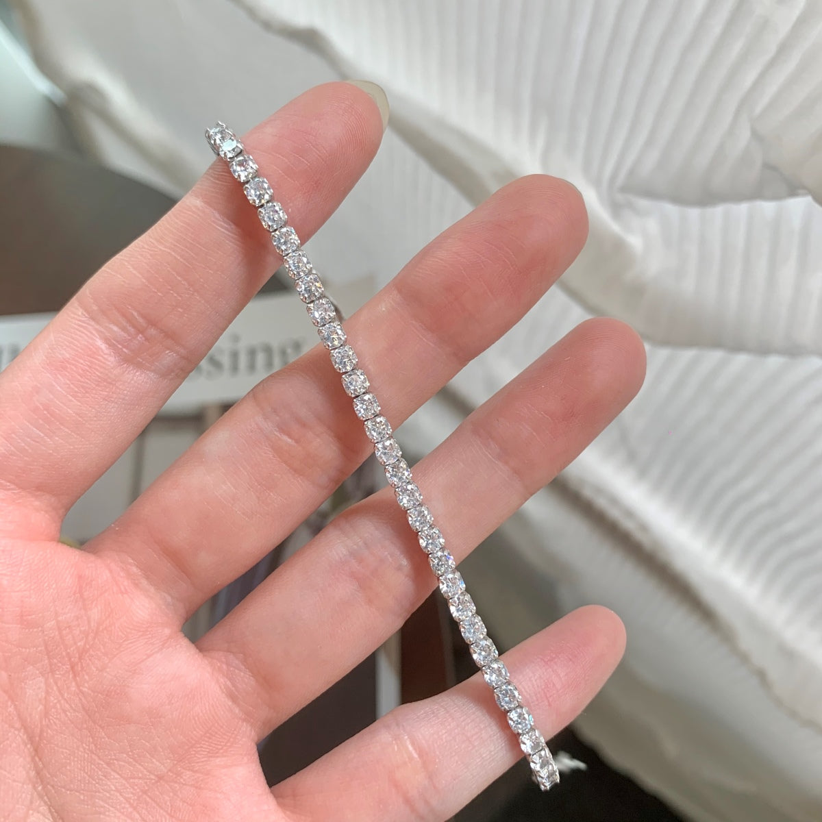 [Limara]Sparkling Round Cut Daily Bracelet