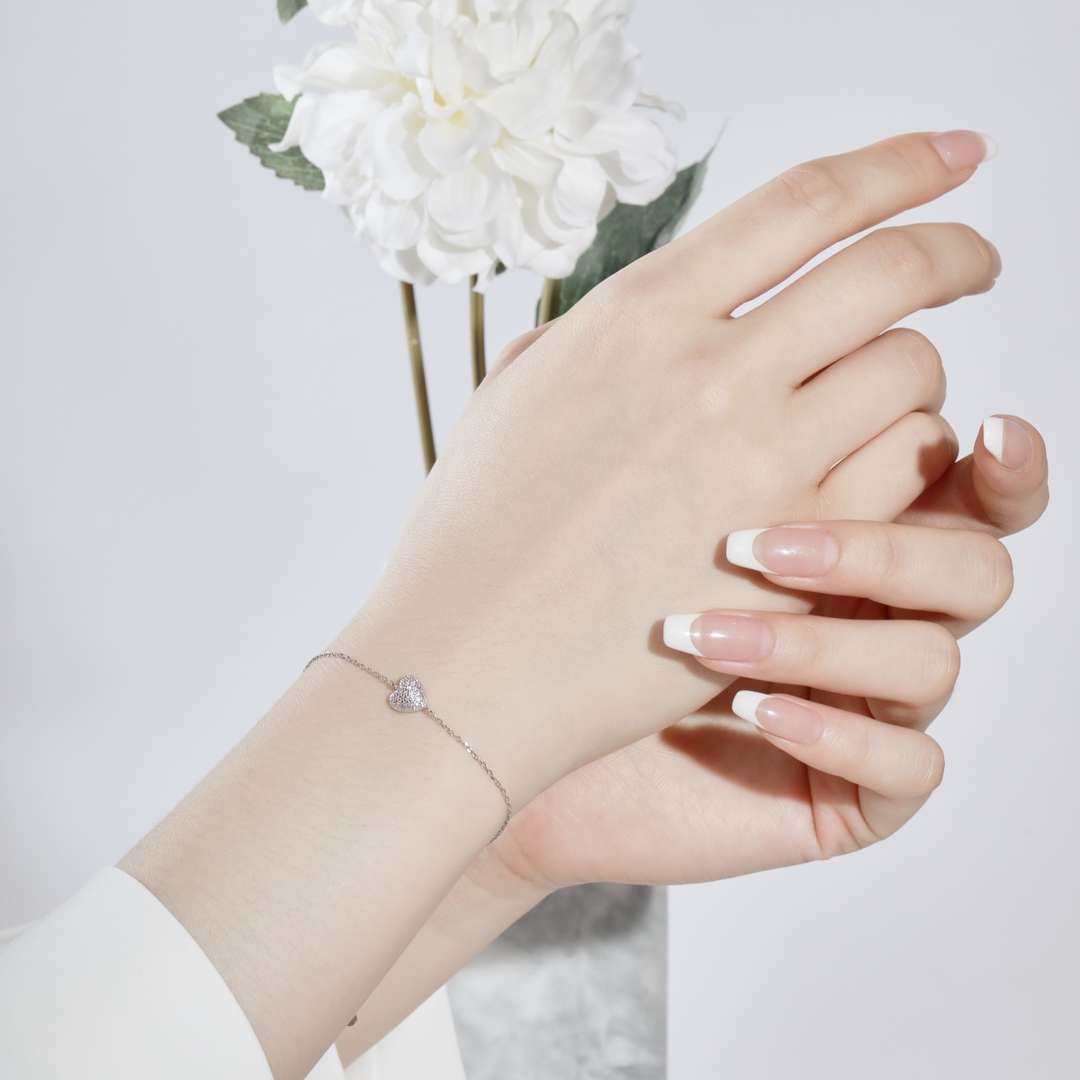 [Limara]Heart-Shaped Gentle and Versatile Bracelet