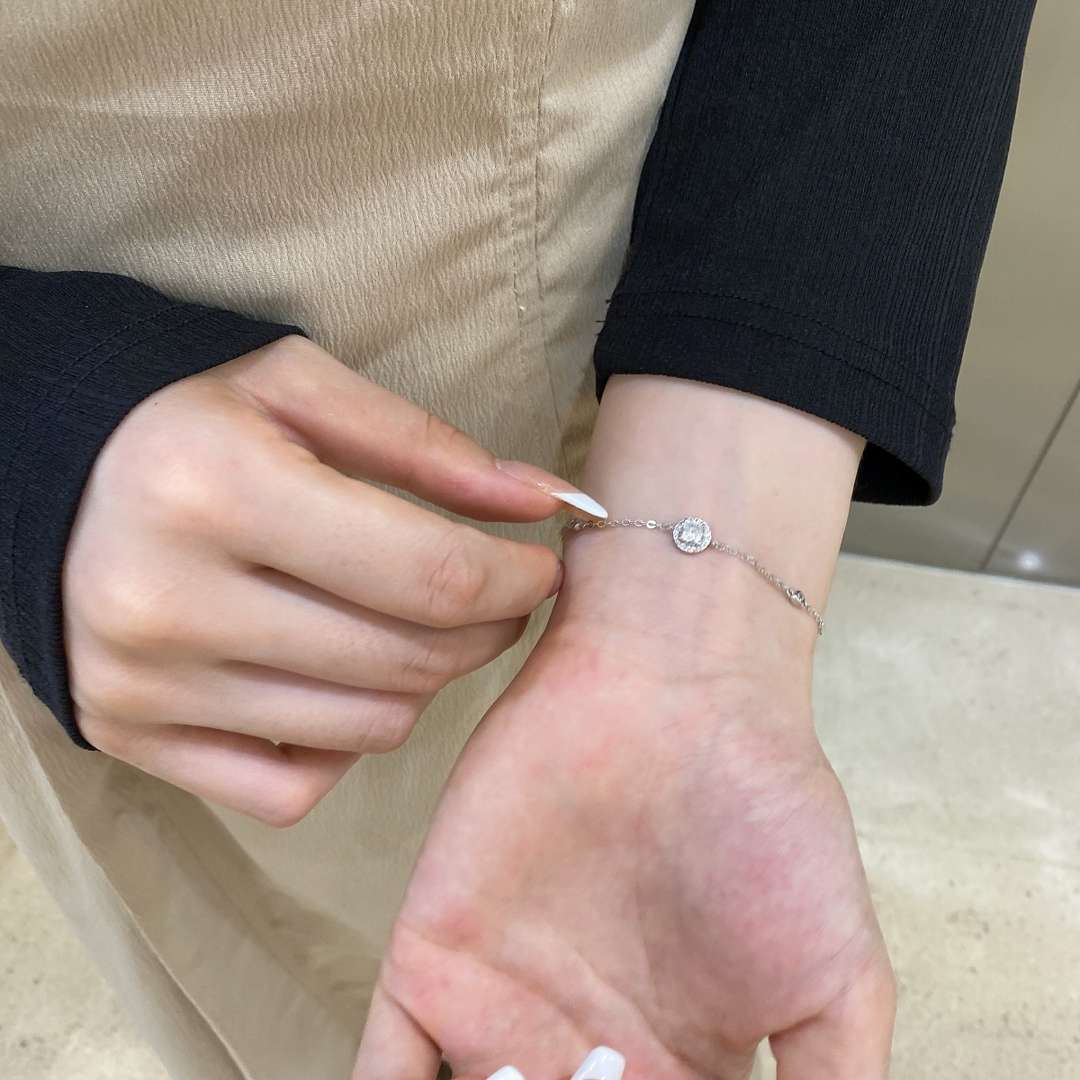[Limara]Dazzling Round Cut Shape Bracelet