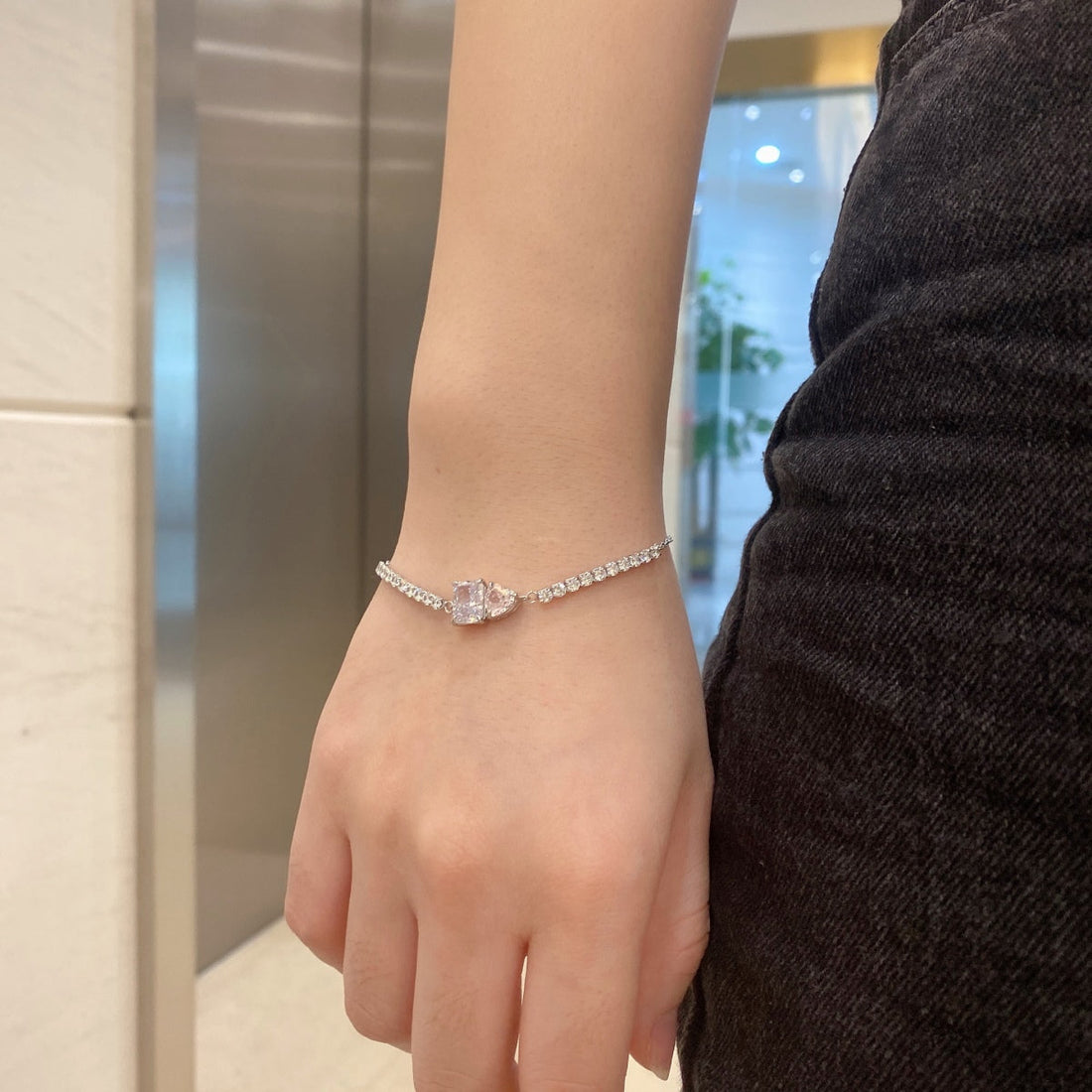 [Limara]Dazzling Unique Multi Shape Lover Bracelet
